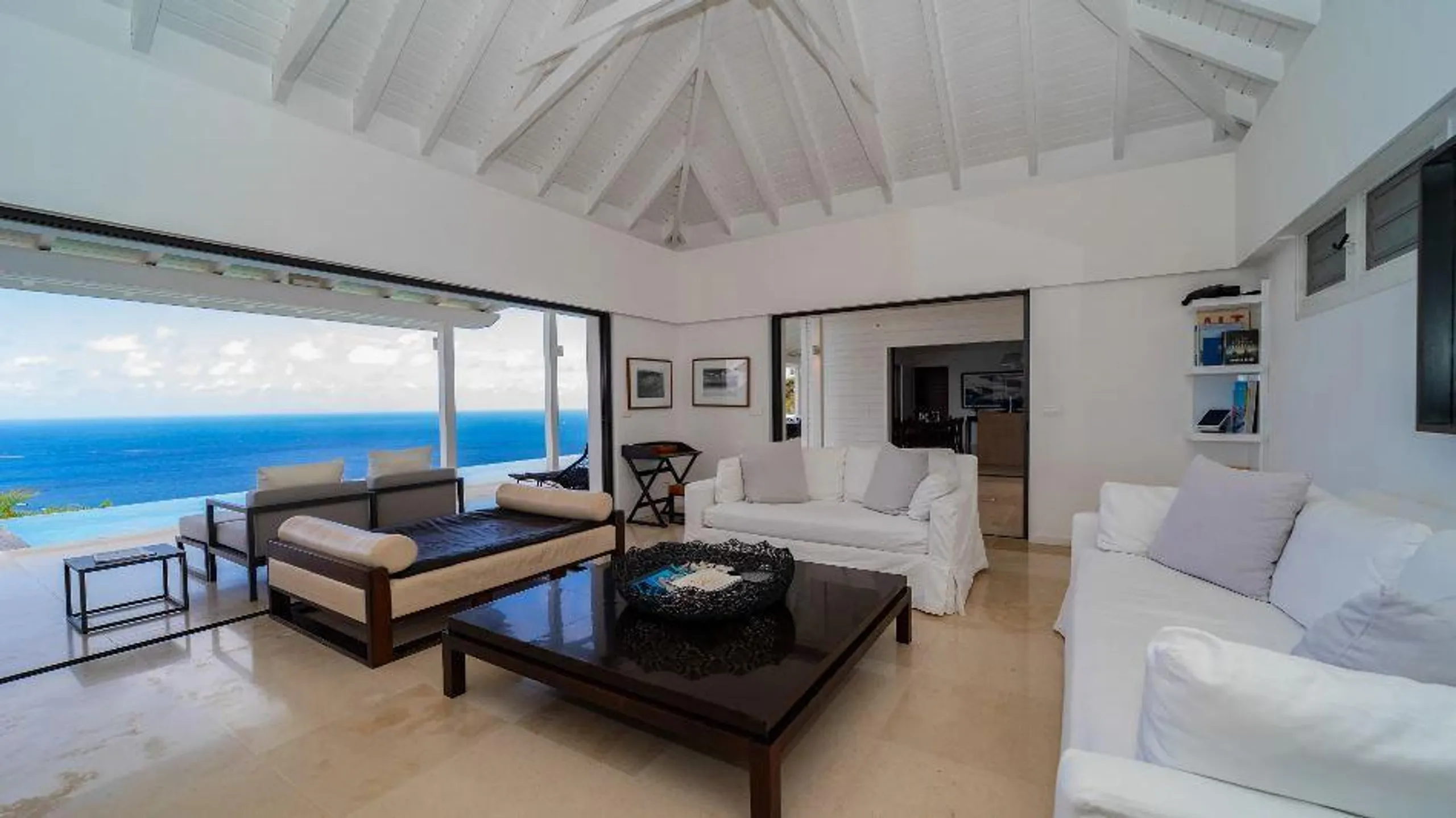 Refined St. Barths Colombier Villa with Private Infinity Pool and Ocean Views — photograph 11