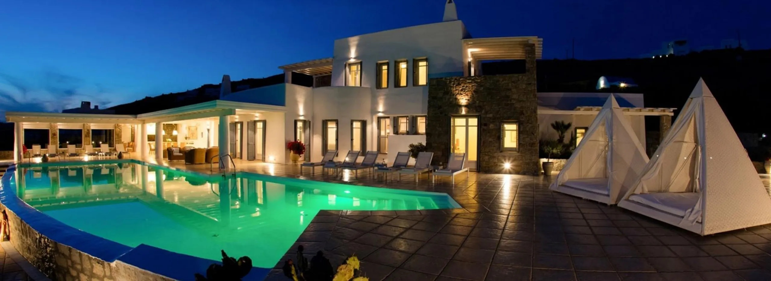 Sumptuous Mykonos Villa with Infinity Pool,  and Panoramic Aegean Views — photograph 10