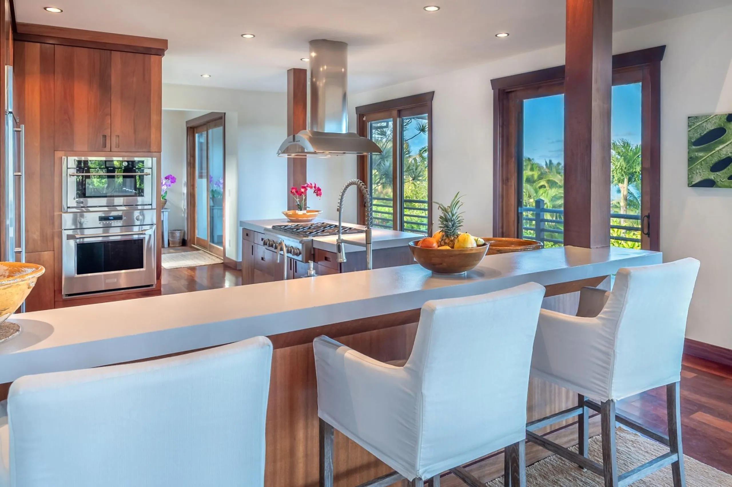 Modern Asian Island Villa with Private Pool and Heavenly Ocean Views — photograph 11