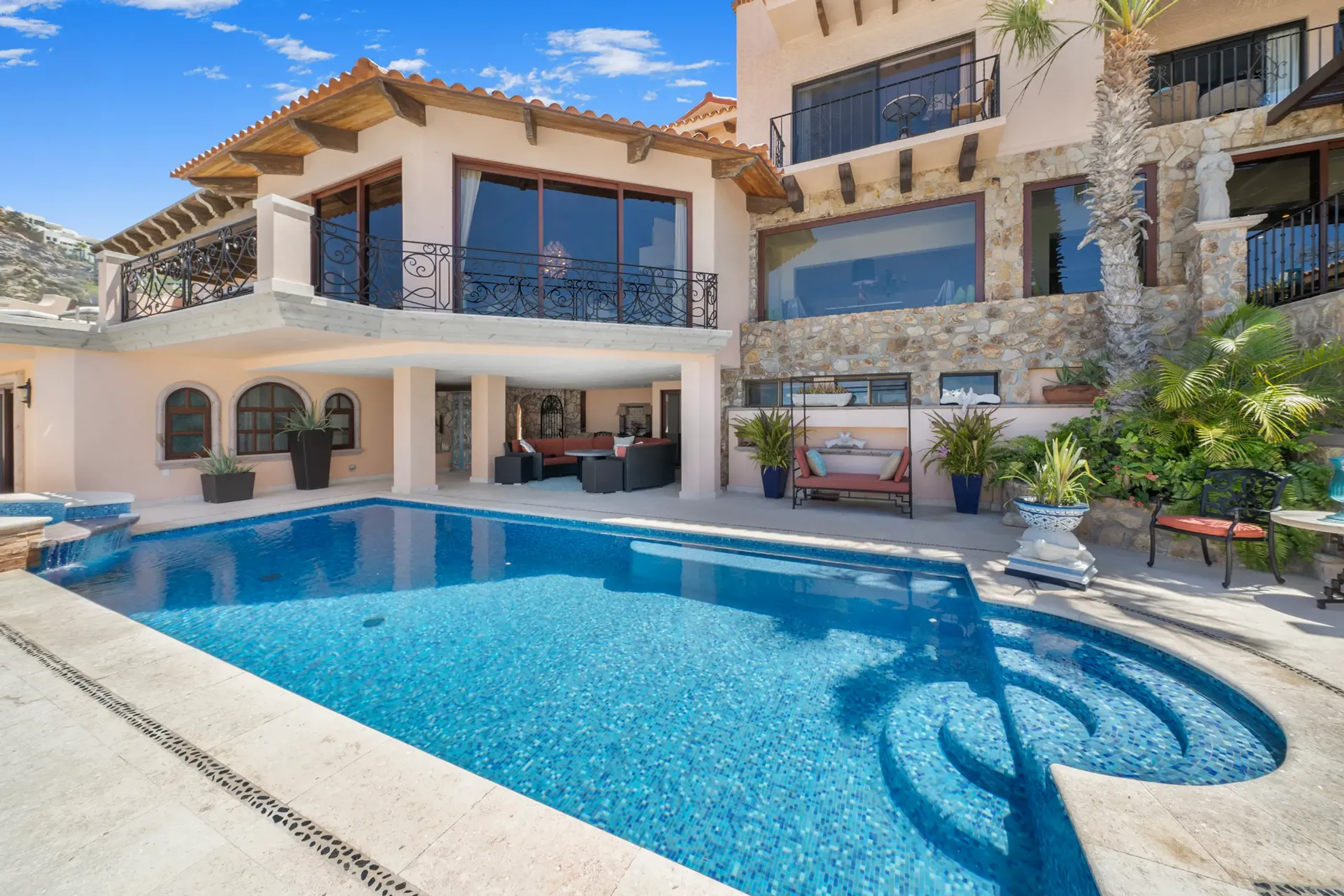 Opulent 9-Bedroom Villa with Private Pools, and Ocean Views, Cabo San Lucas