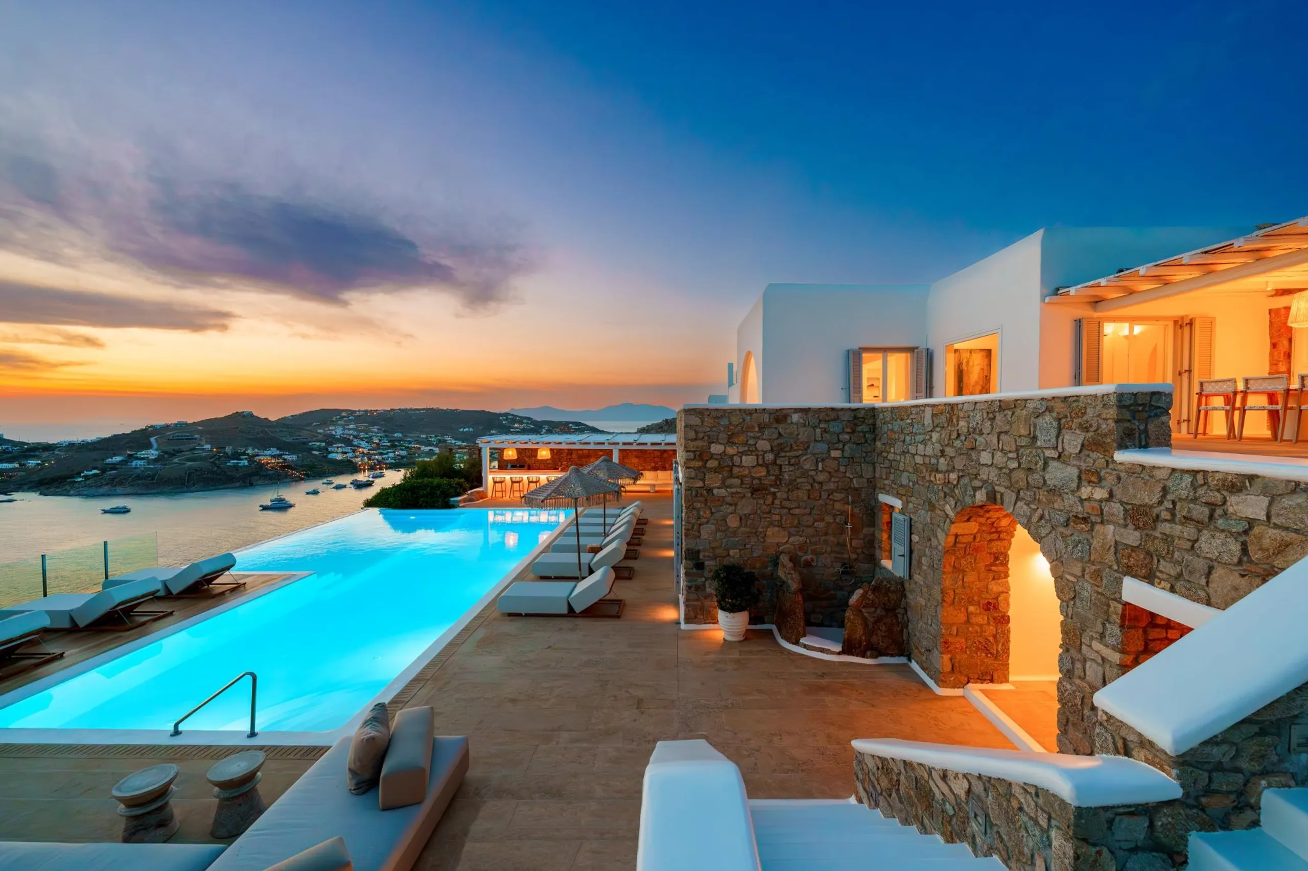Lavish Seaview Villa in Mykonos with Private Pool — photograph 10