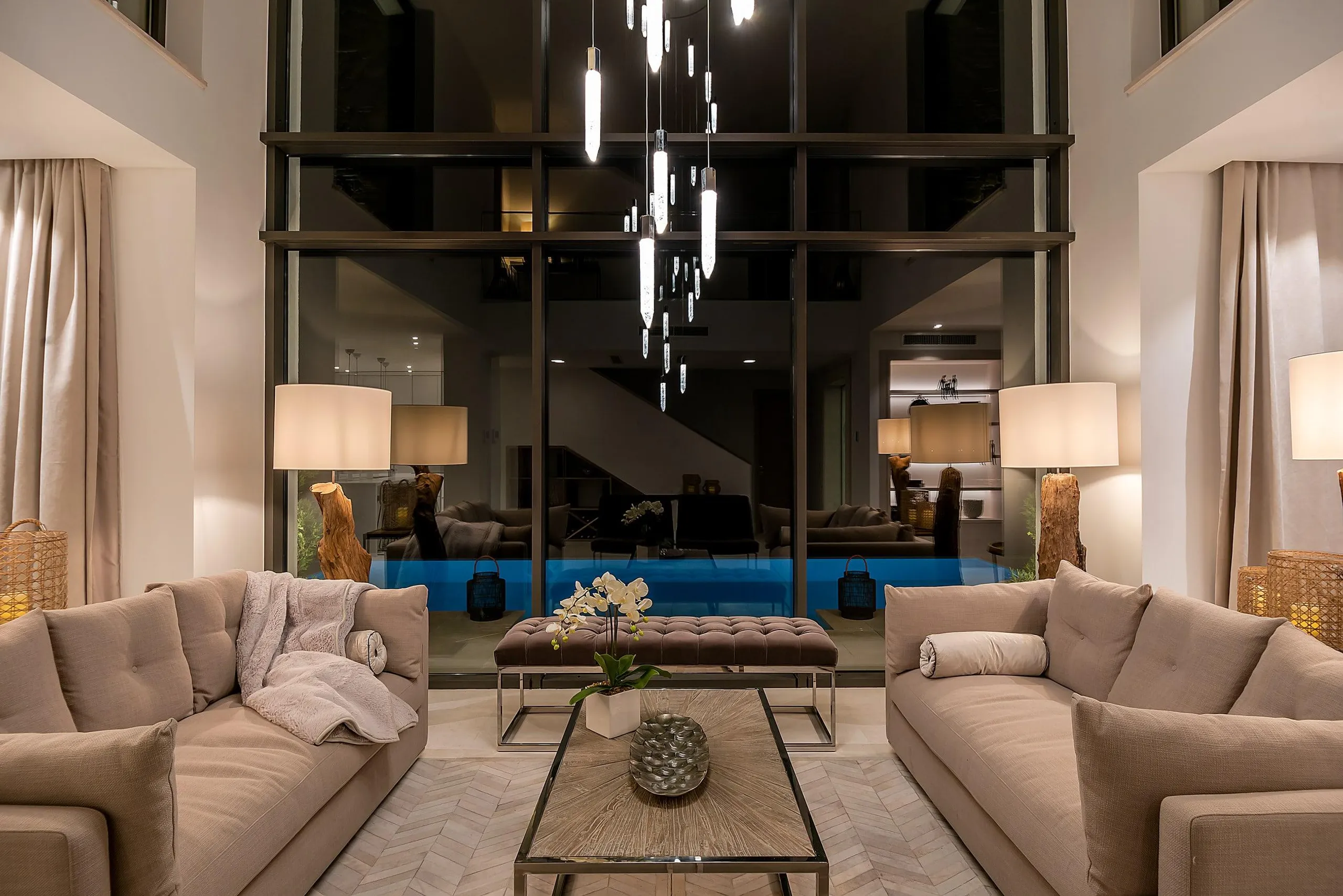 Grand Intense Villa with High End Beachfront — photograph 7