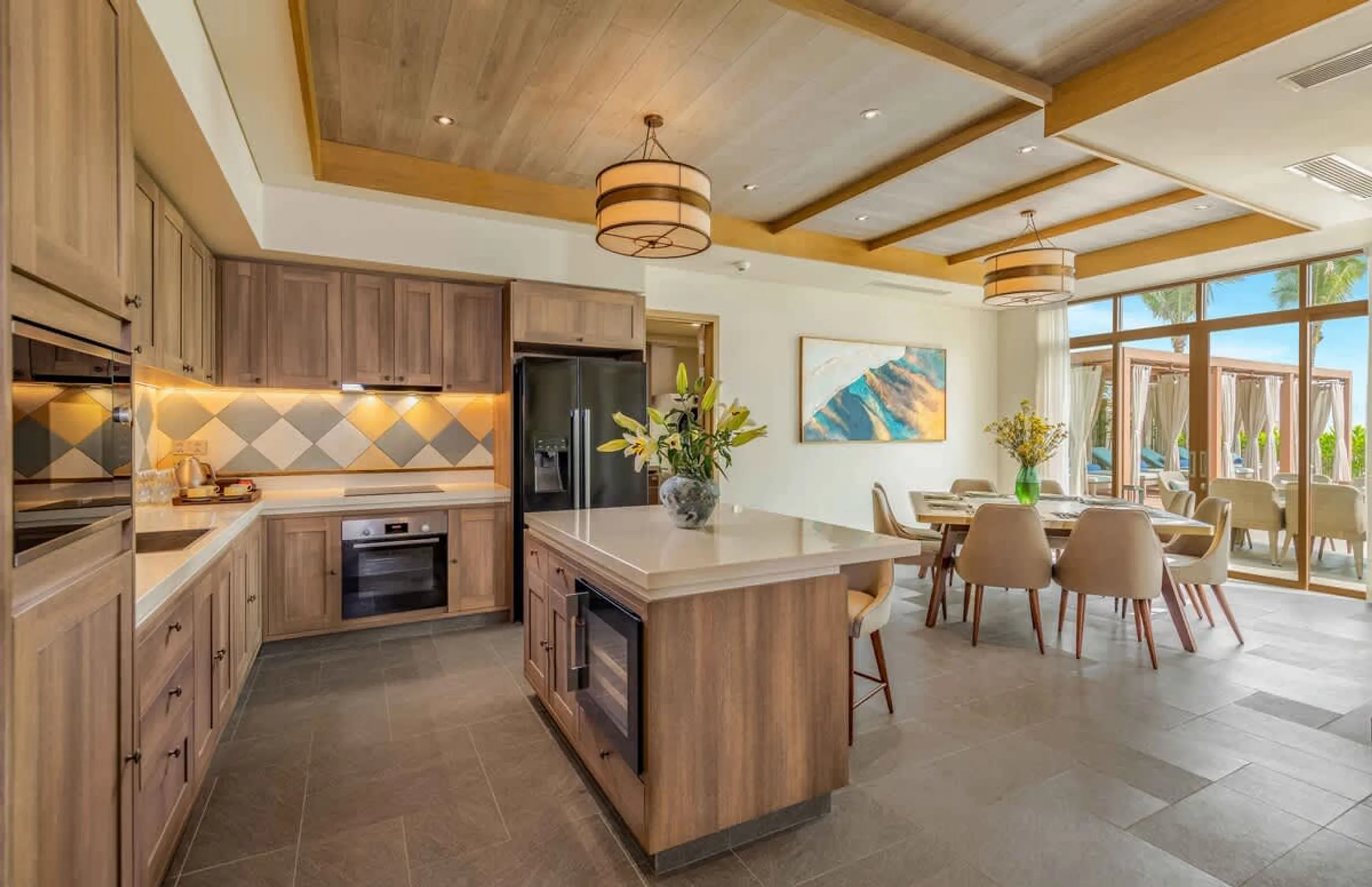 Phenomenal Oceanfront Villa with Private Pool & 5-Star Resort Amenities — photograph 9
