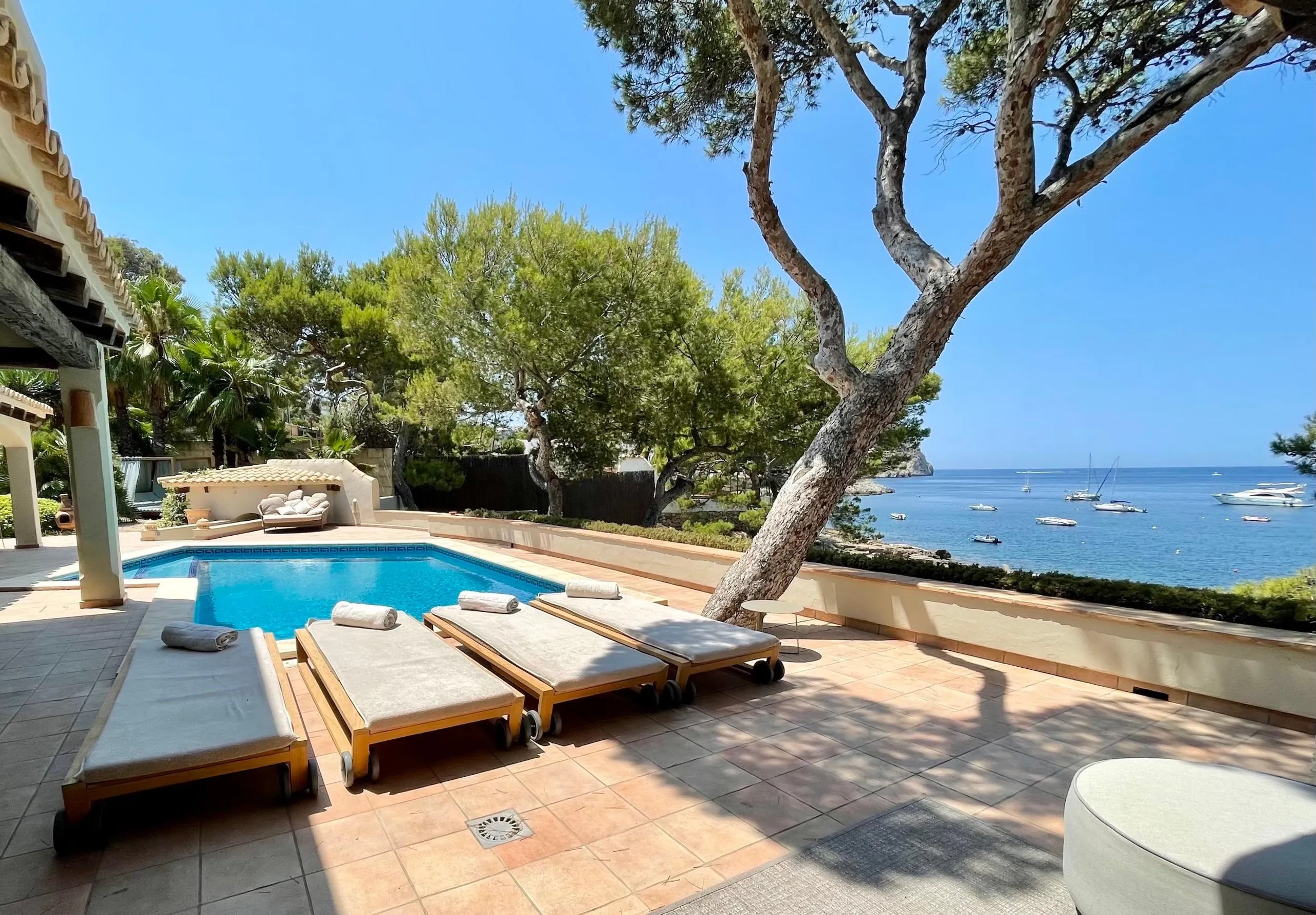 Palma Paradise Palace Estate with Resort Pool and Ocean Views — photograph 5