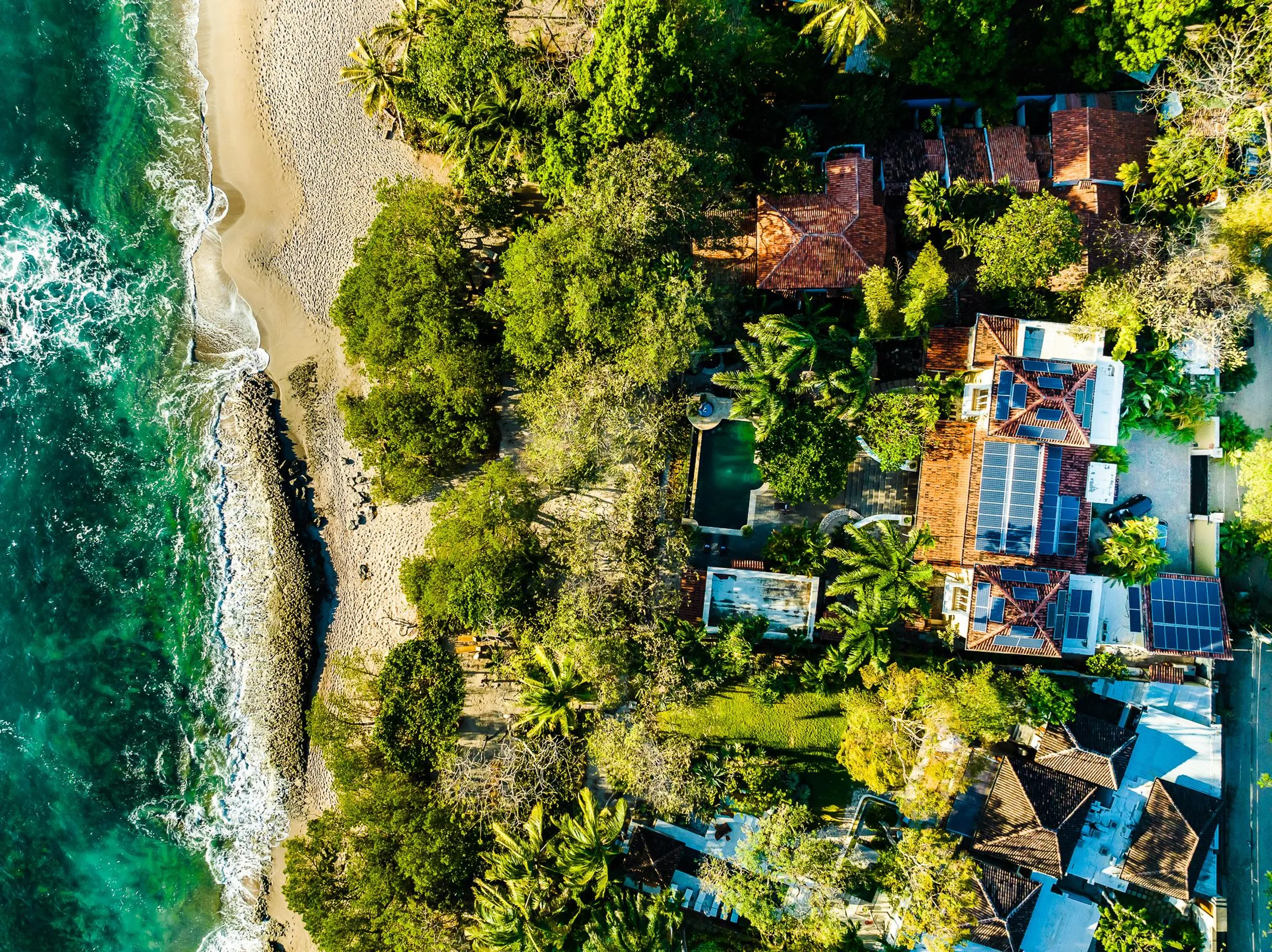 Plentiful Playa Longosta Villa with Private Pool and Walks to Beach — photograph 5