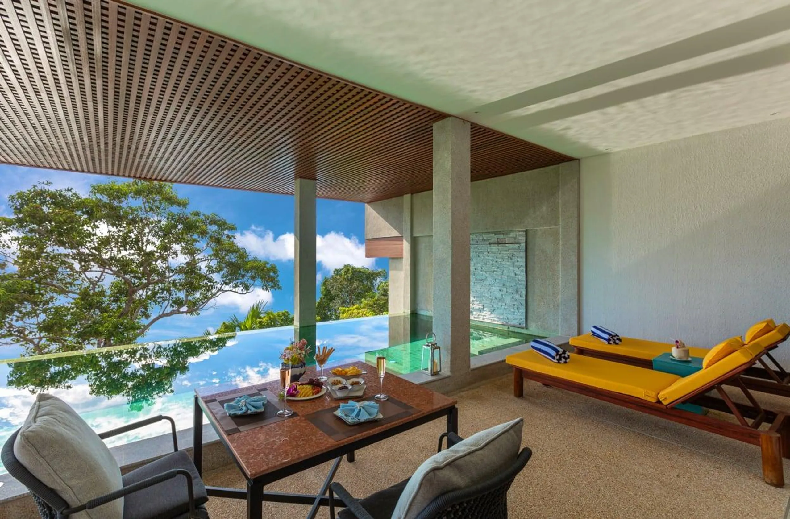 Serene Seaview Villa with Infinity Pool — photograph 12