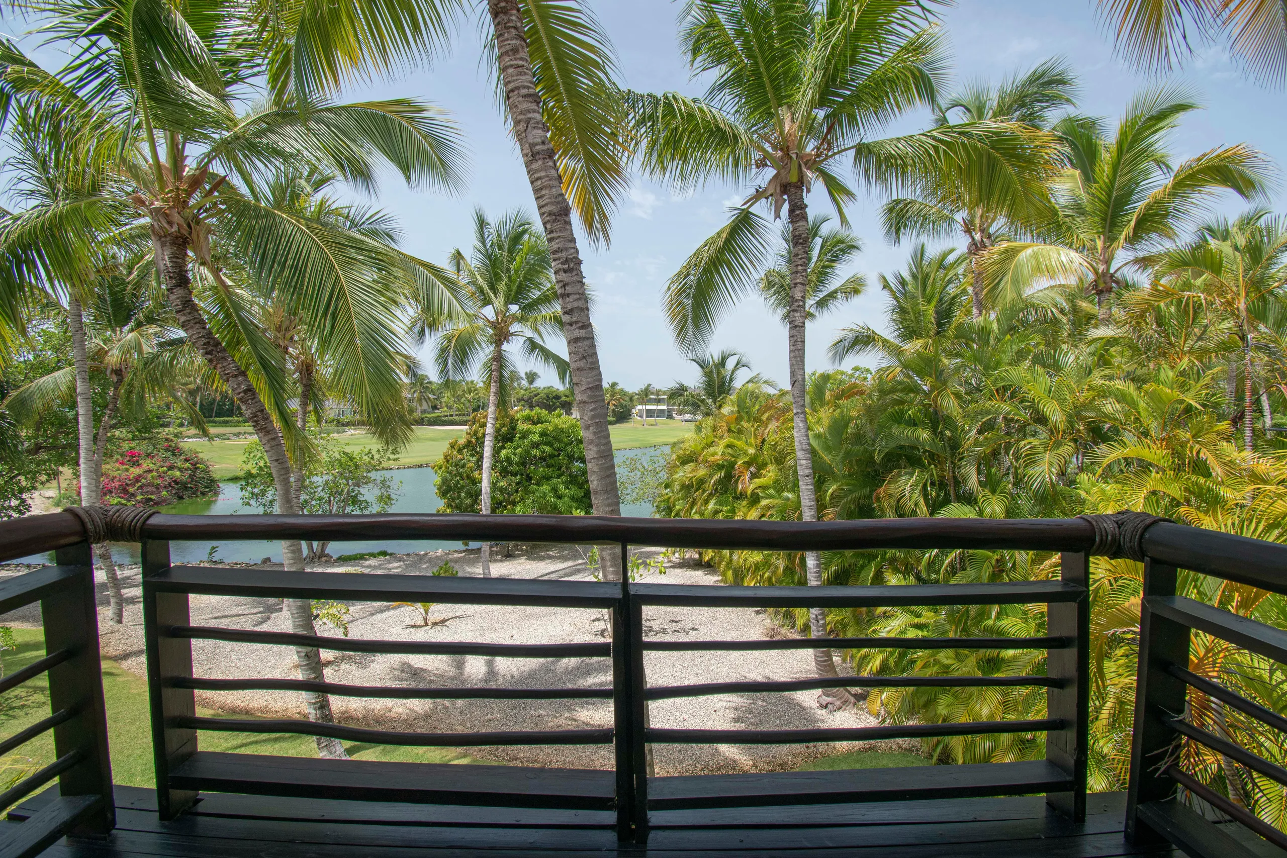 Resplendent Punta Cana Villa with Invigorating Pool — photograph 10