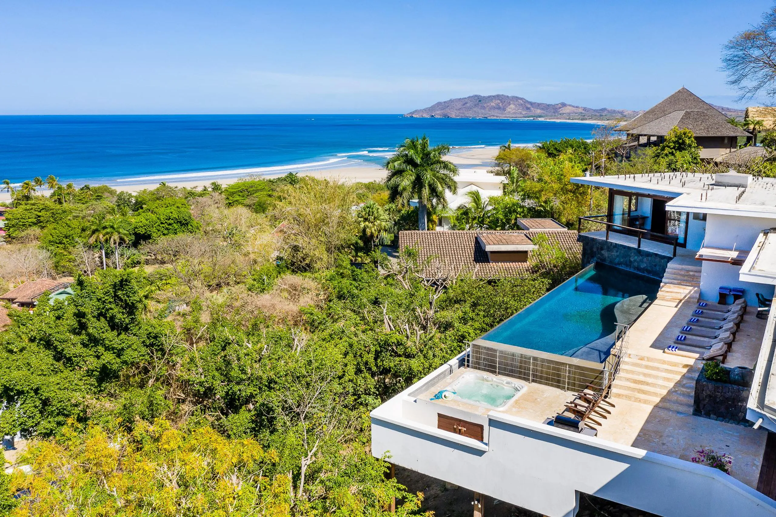 Incredible Oceanview Villa in Tamarindo with Infinity Pool and Jacuzzi, Tamarindo