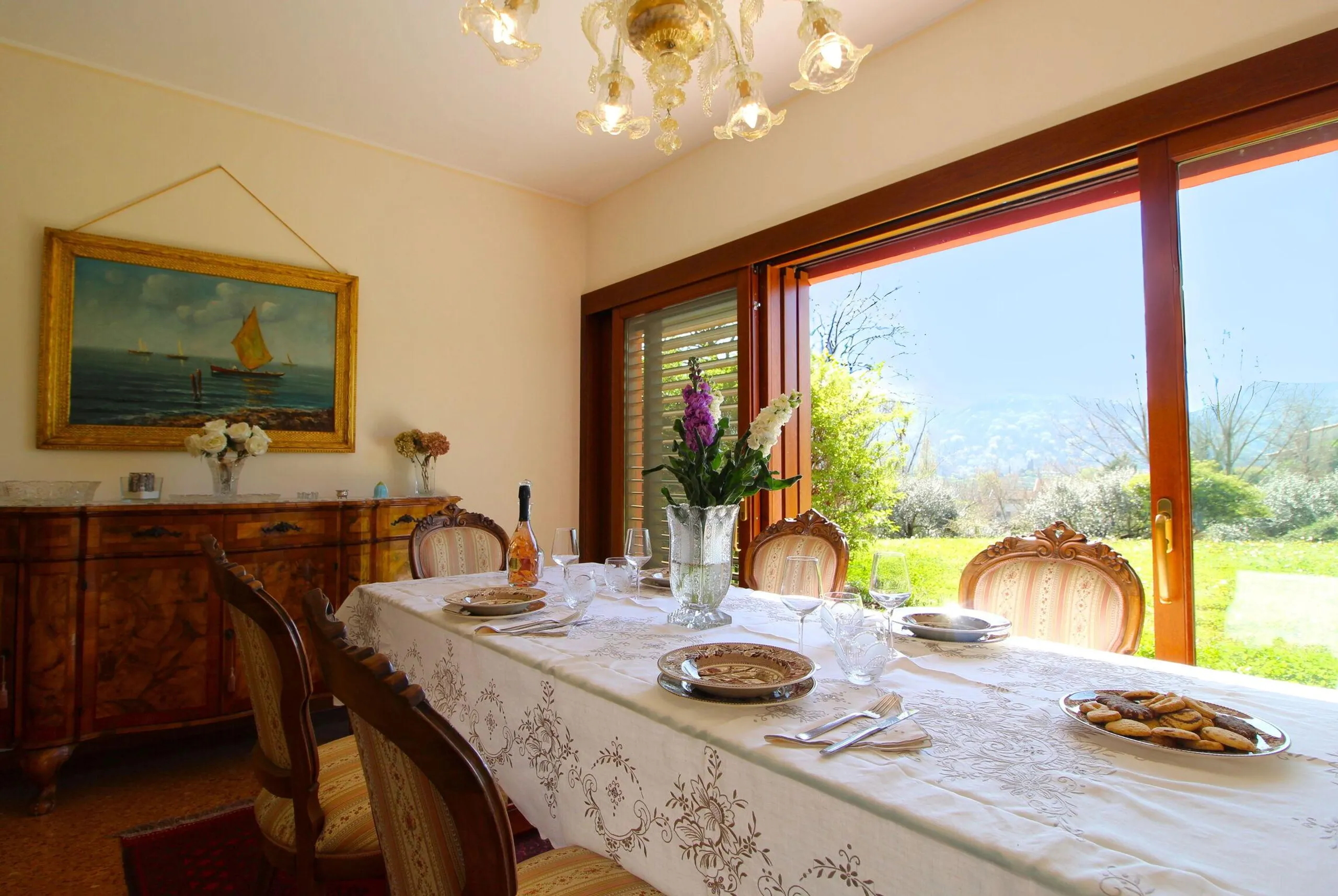 Tranquil Hillside Villa with Private Pool, Jacuzzi & Family Playground — photograph 6