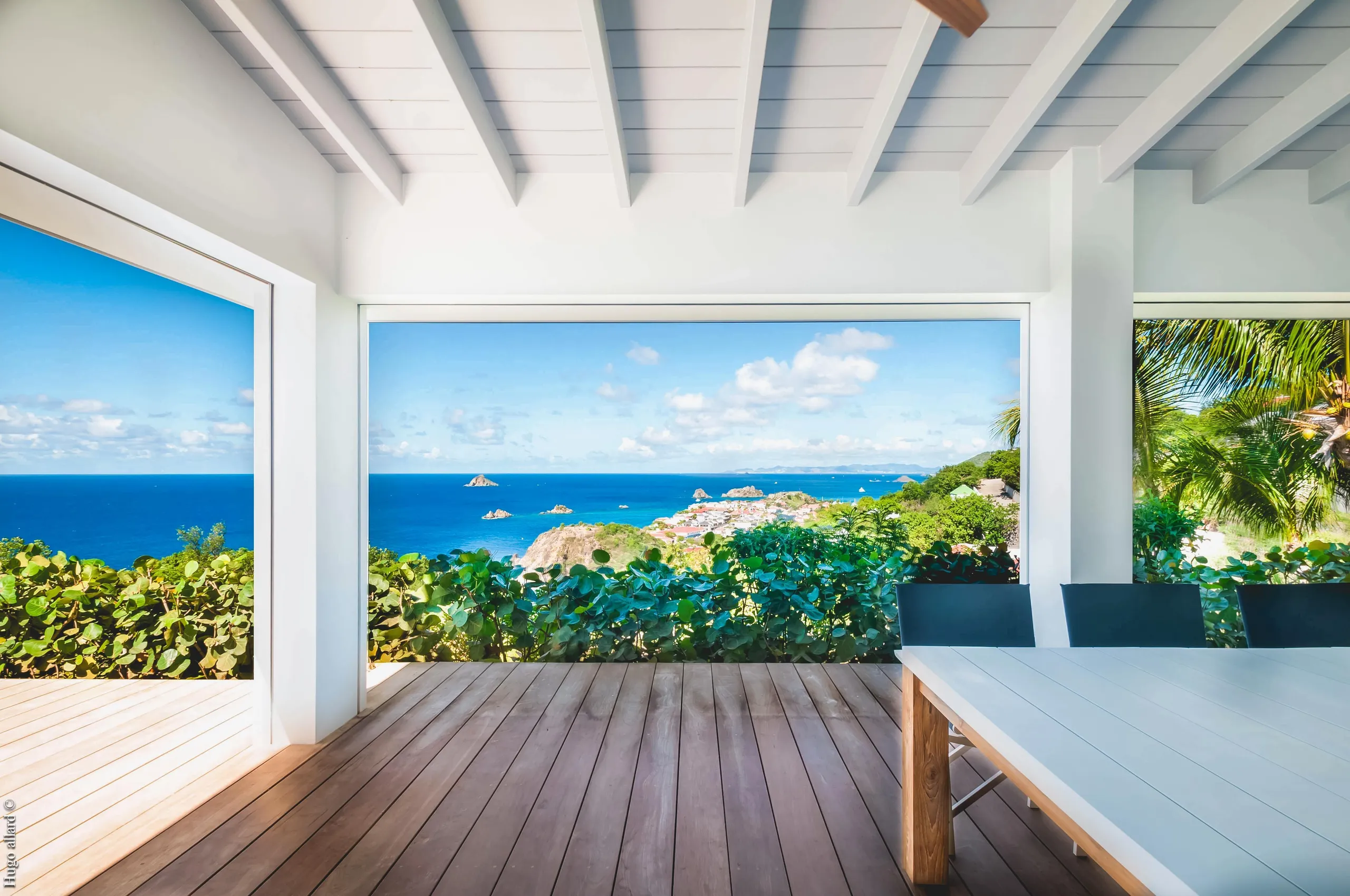 Beautiful Luxury Villa with Private Pool and Majestic Ocean Views — photograph 6