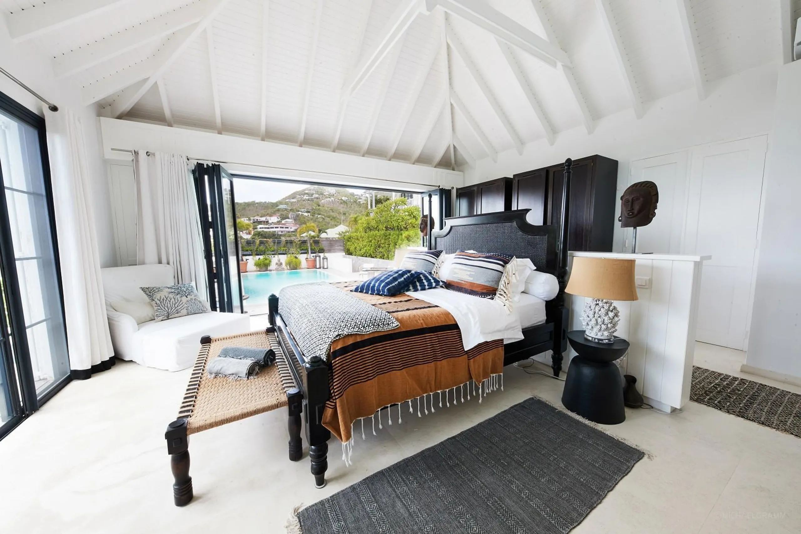 Graceful Seaview Villa with Private Pool and Gazebo — photograph 11