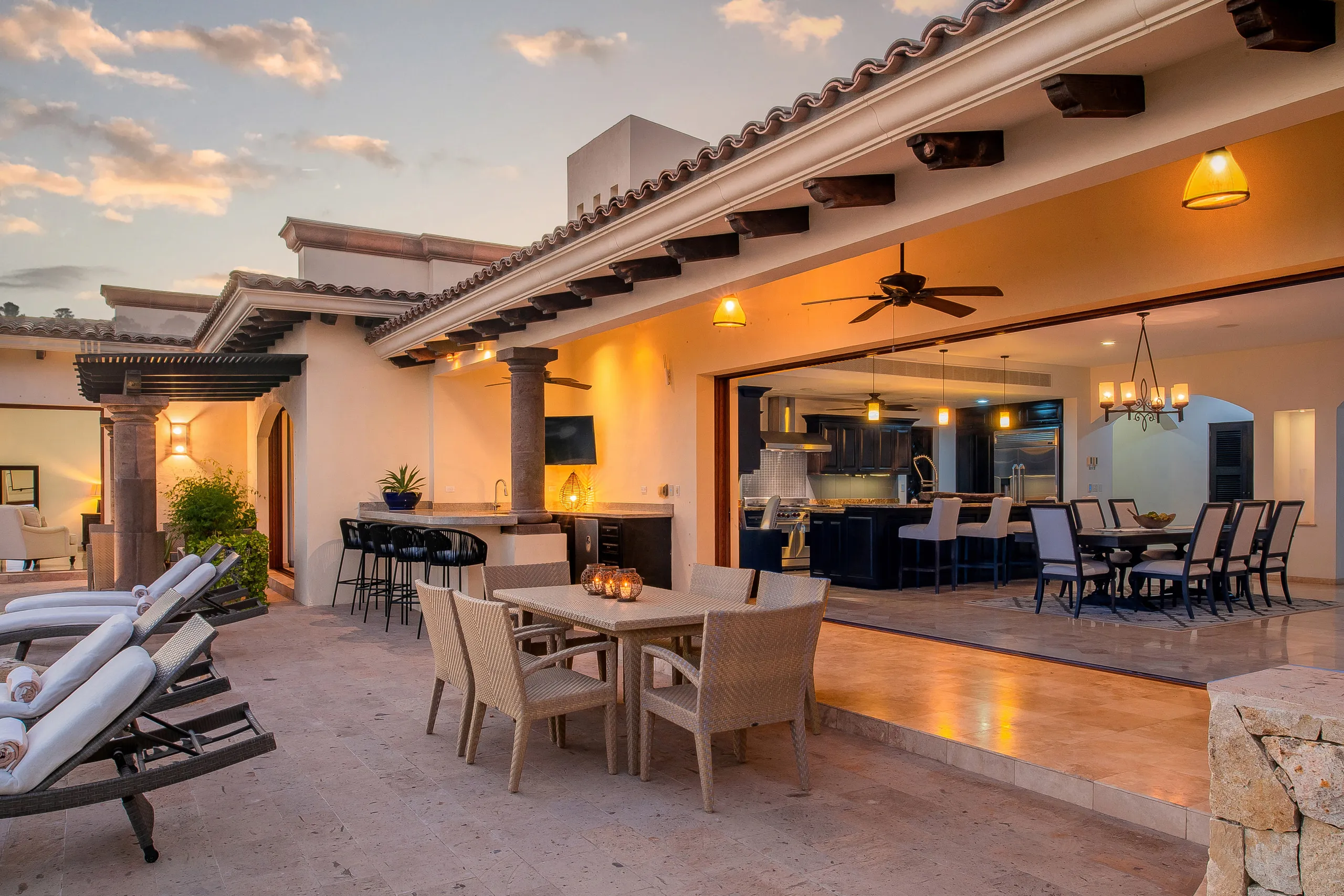 Hacienda Style Luxury with Private Pool and Sea of Cortez Views — photograph 12
