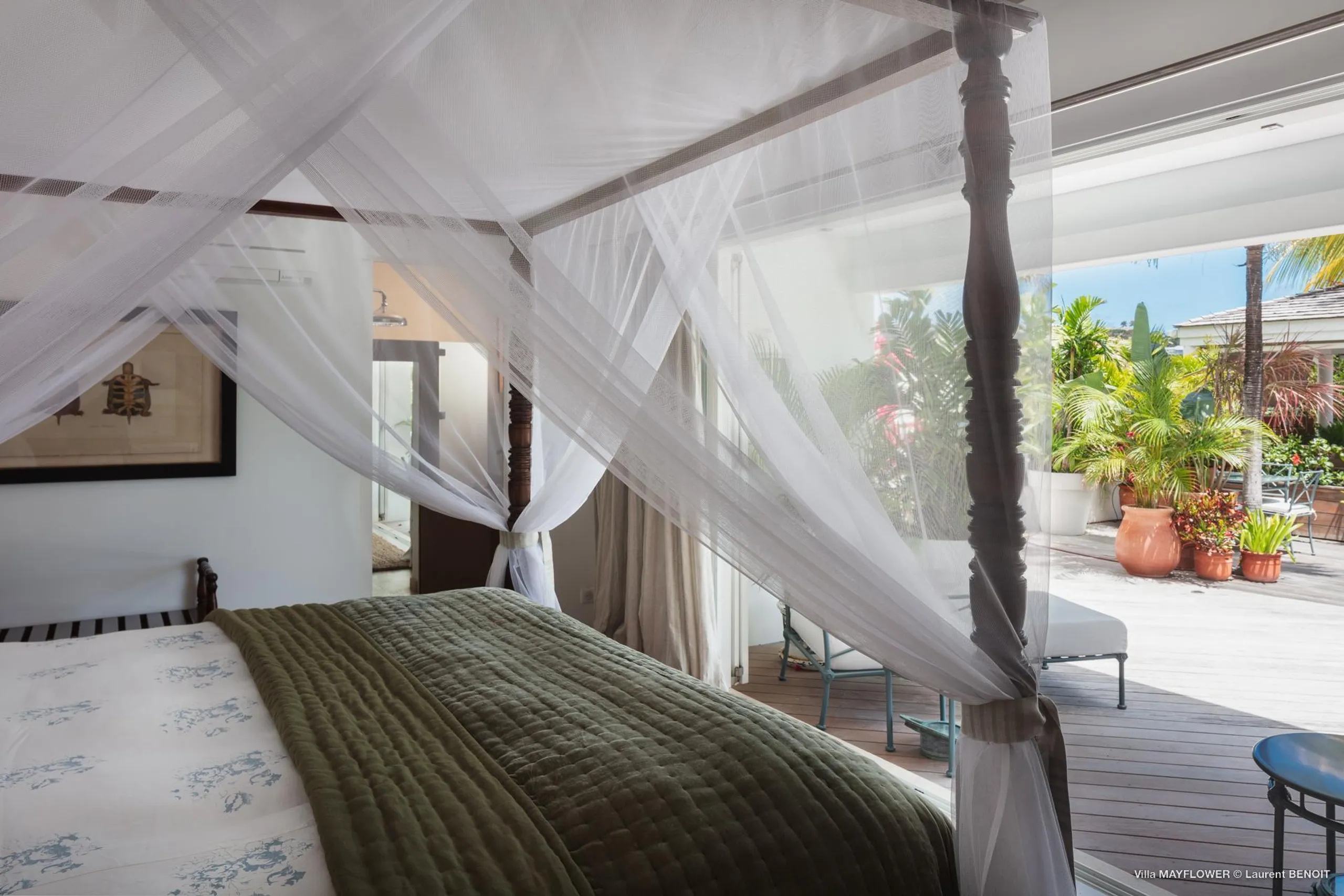 Classic Tropical Style Villa with Private Pool by the Sea — photograph 8