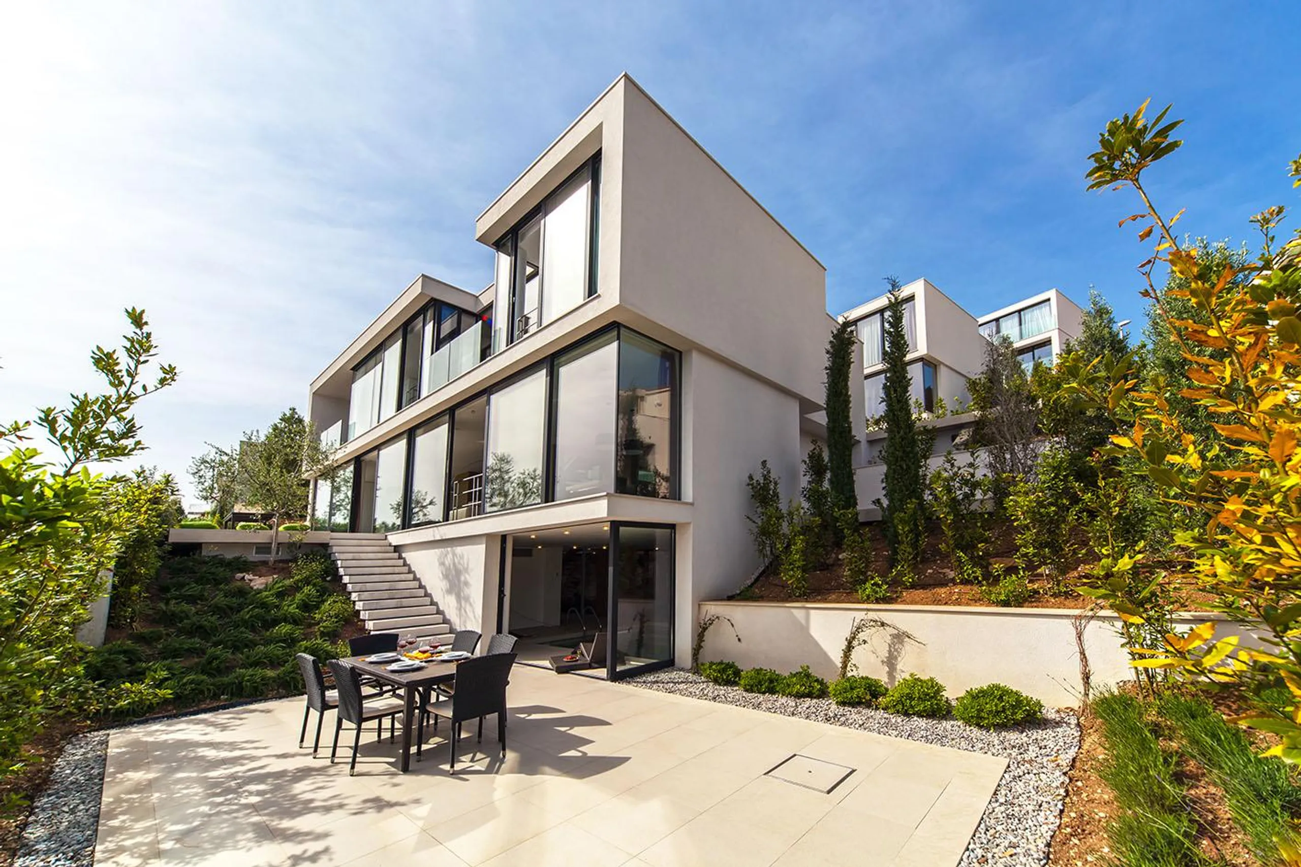 Elegant 3-Bedroom Villa in Primošten with Indoor Pool and Sea Views, Primosten