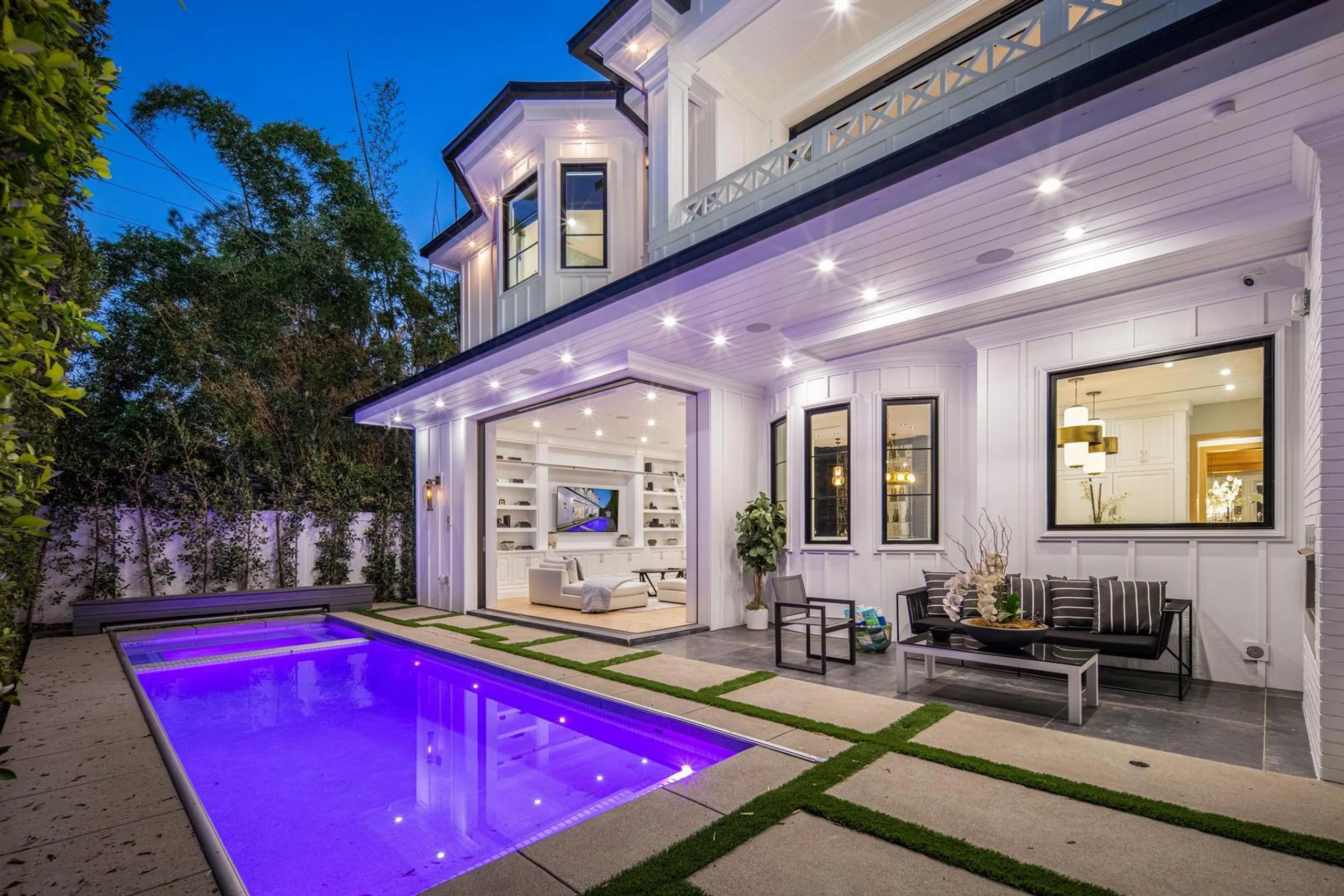 Modern West Hollywood Estate with Incredible Pool, West Hollywood