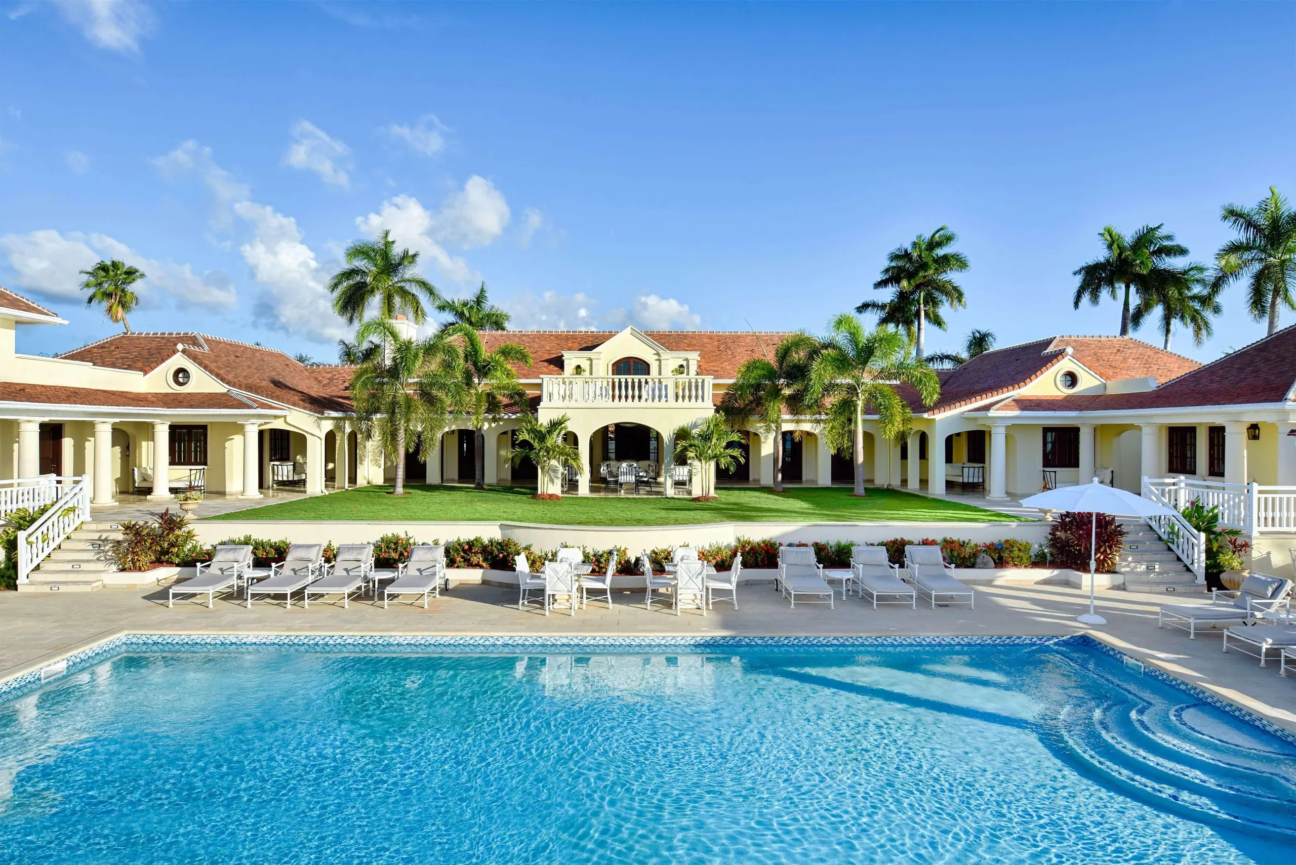 Elegant Private Beachfront Estate with Large Private Pool and Ocean Views, Terres Basses