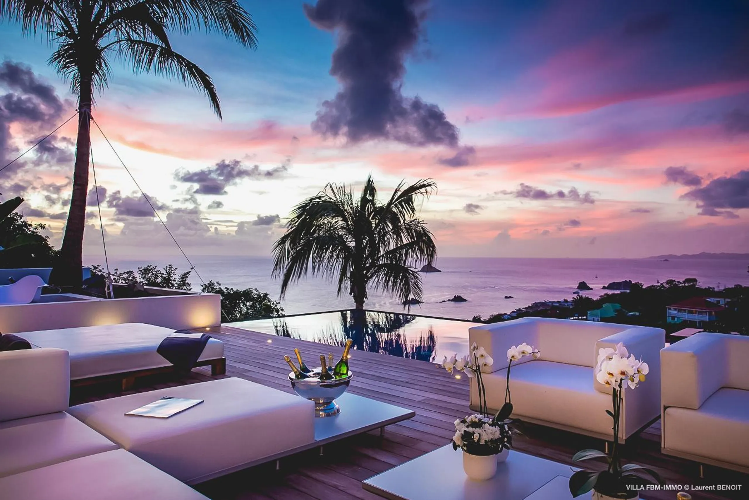 Serene Oceanside Villa with Private Pool and Stunning Views, Lurin
