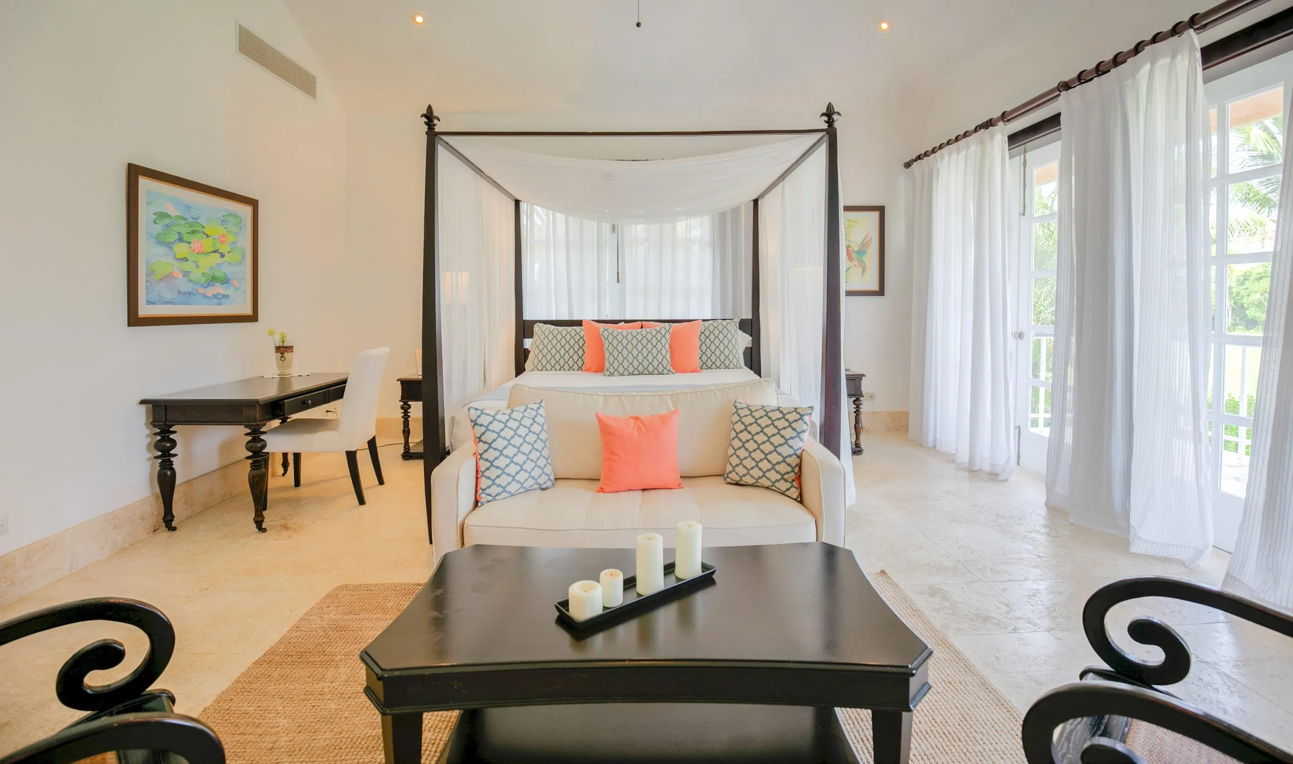 Unique Tropical Villa with Private Pool and Lush Surroundings — photograph 12