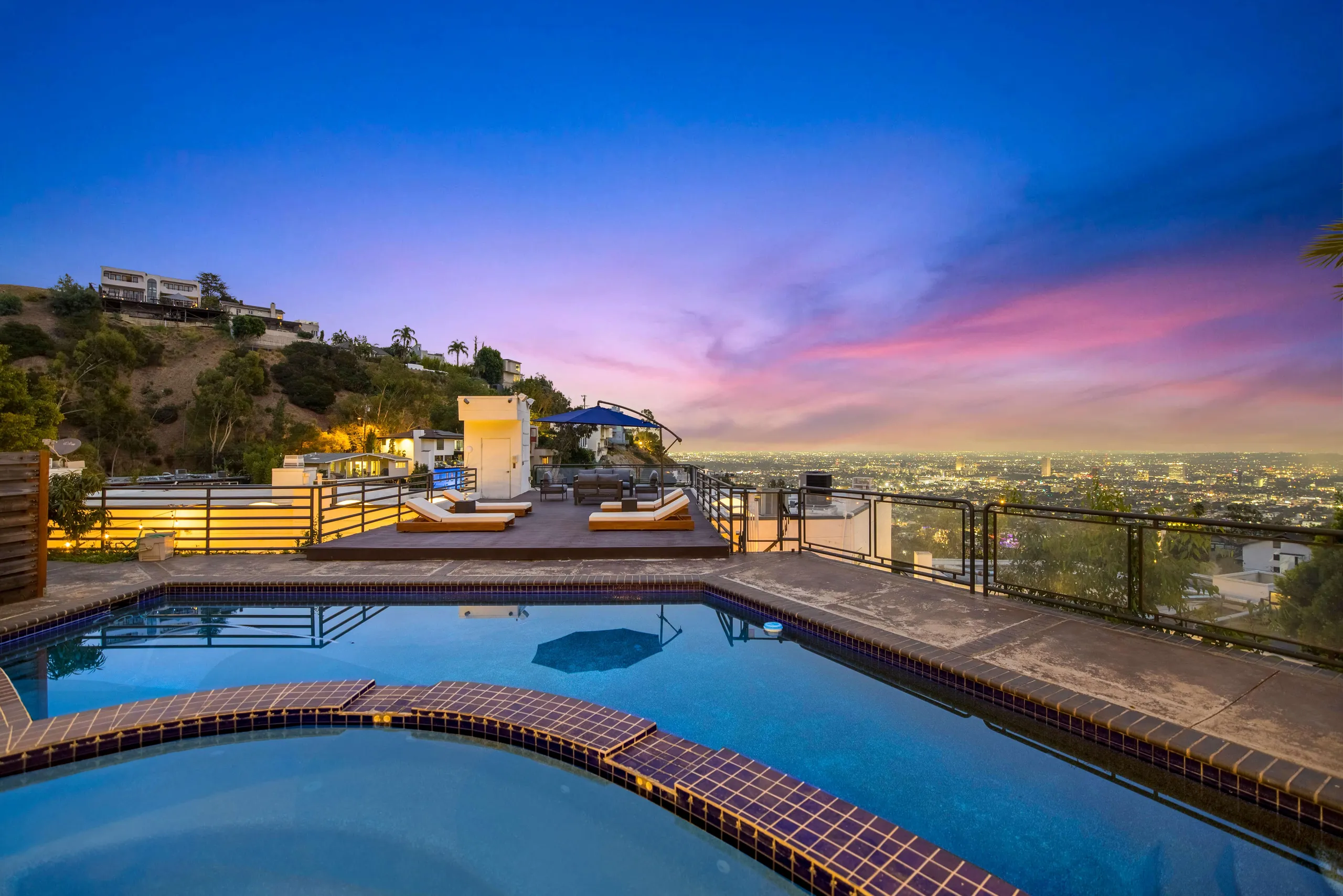 Hollywood Hils Mediterranean View Villa with Private Pool, Hollywood Hills