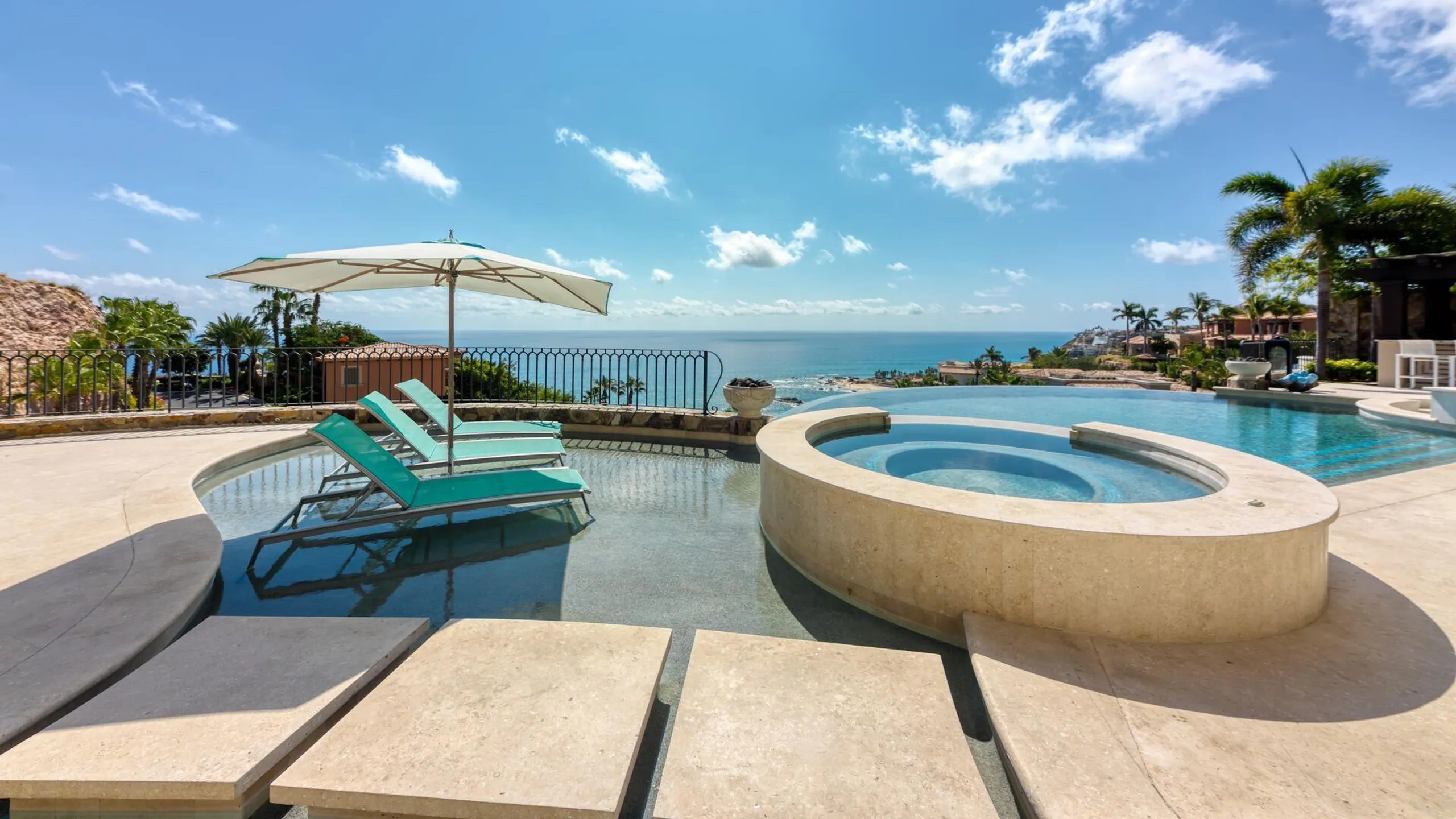 Villas Del Mar Luxury Estate with Infinity Pool in Palmilla — photograph 2