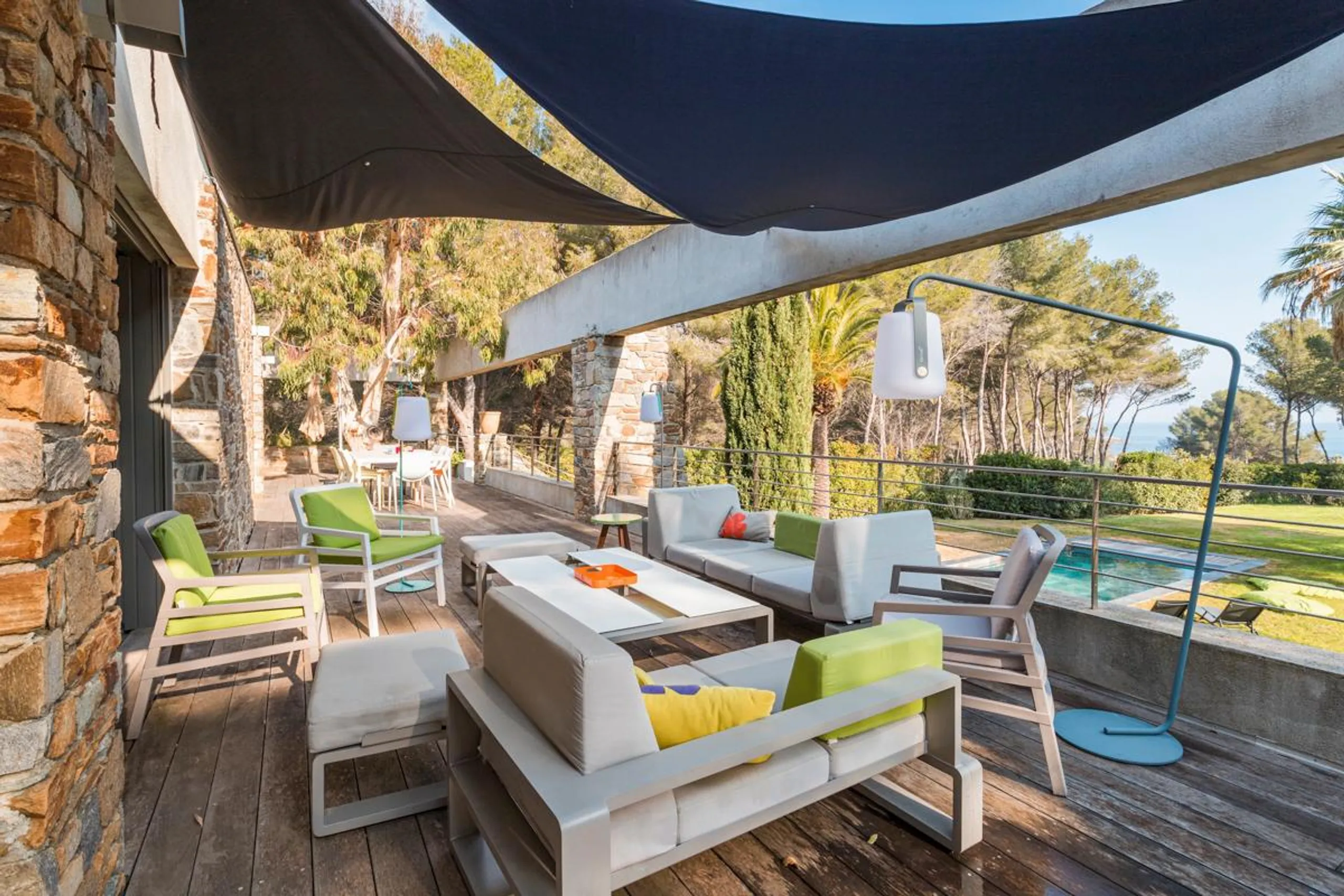 Deluxe Spacious Villa with Pool and Gaou Bay Nearby — photograph 8