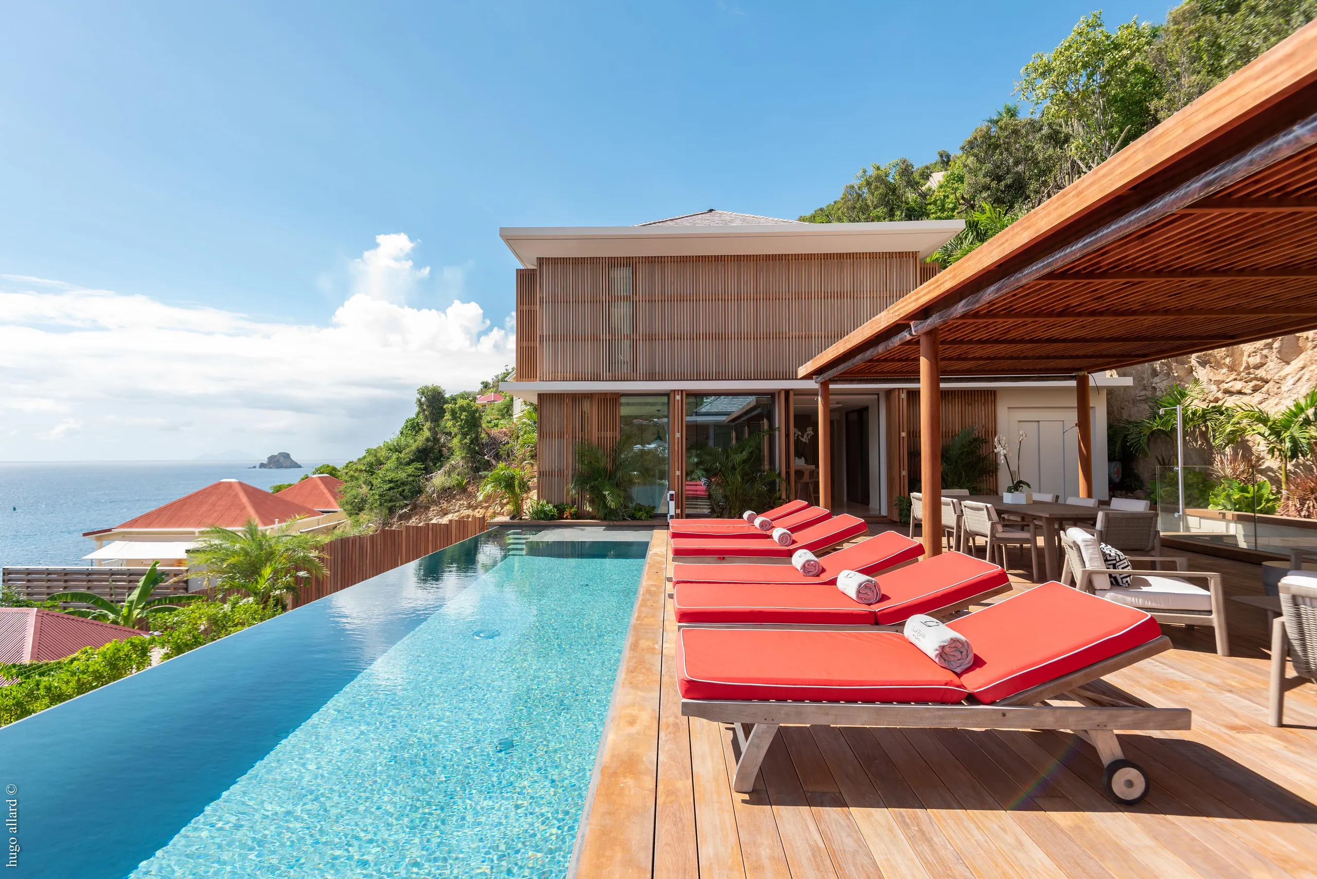 Glorious Oceanview Villa with Infinity Pool and Fitness Room, Corossol