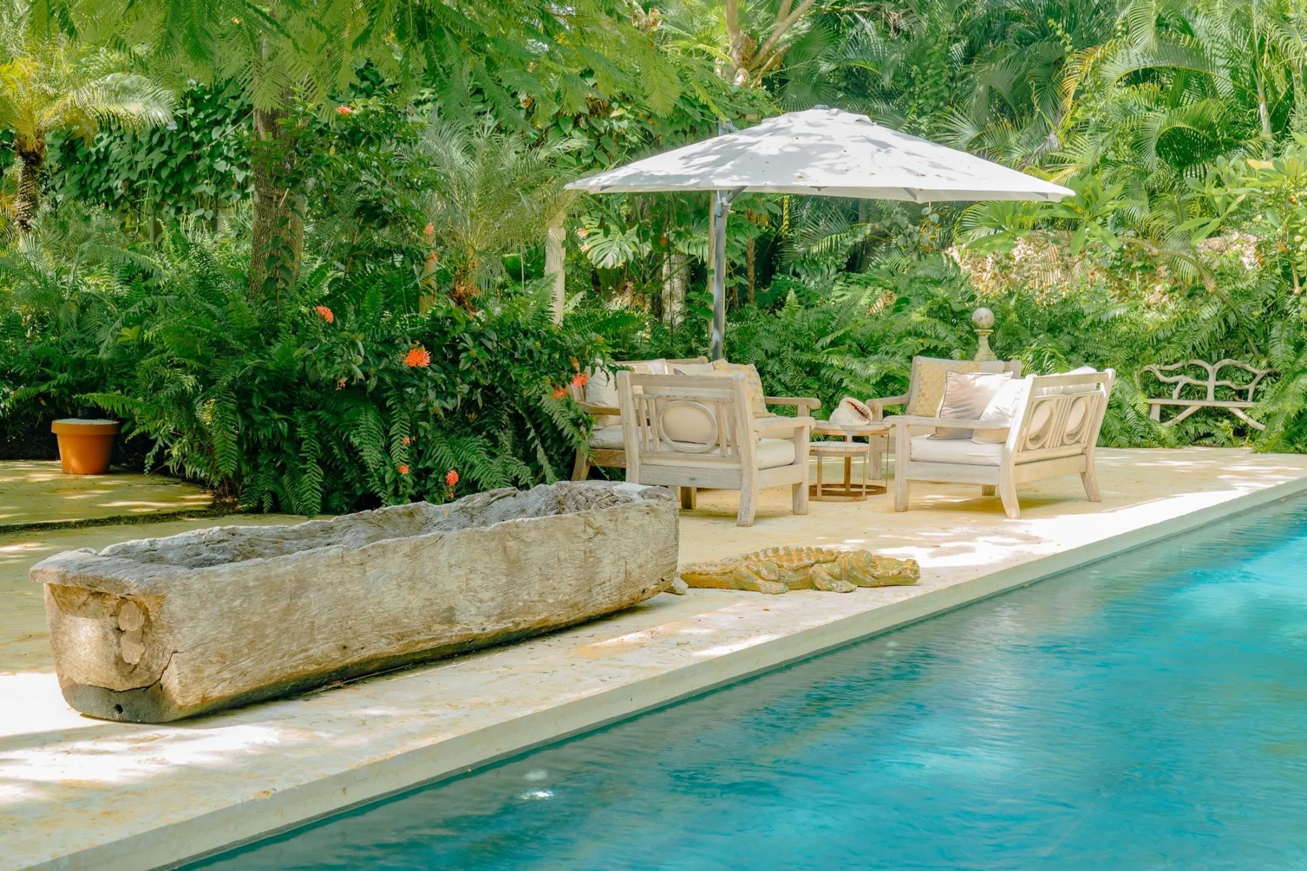 Radiant Higuey Retreat with Invigorating Pool — photograph 12