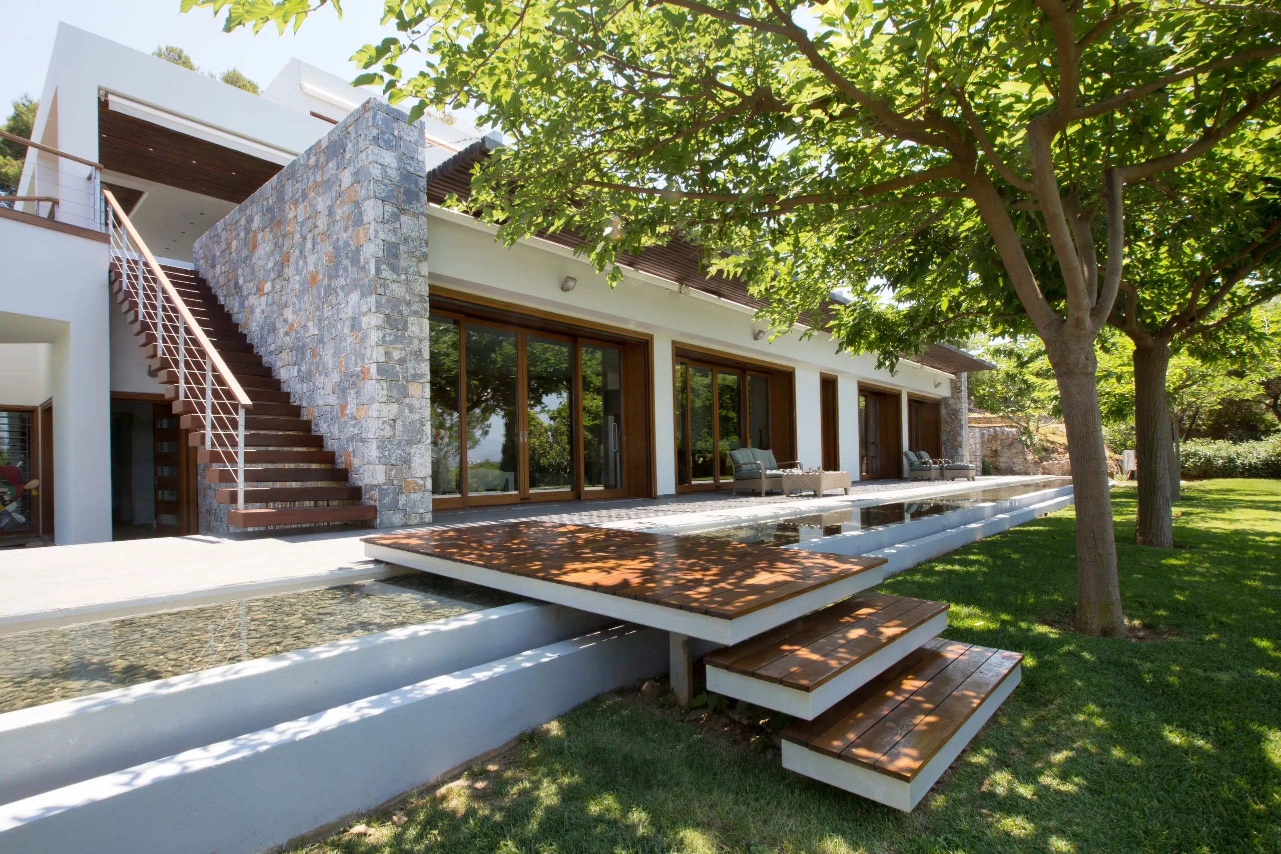 Grandiose Modern Villa with Pool and Stunning Views of Aegean Sea — photograph 3