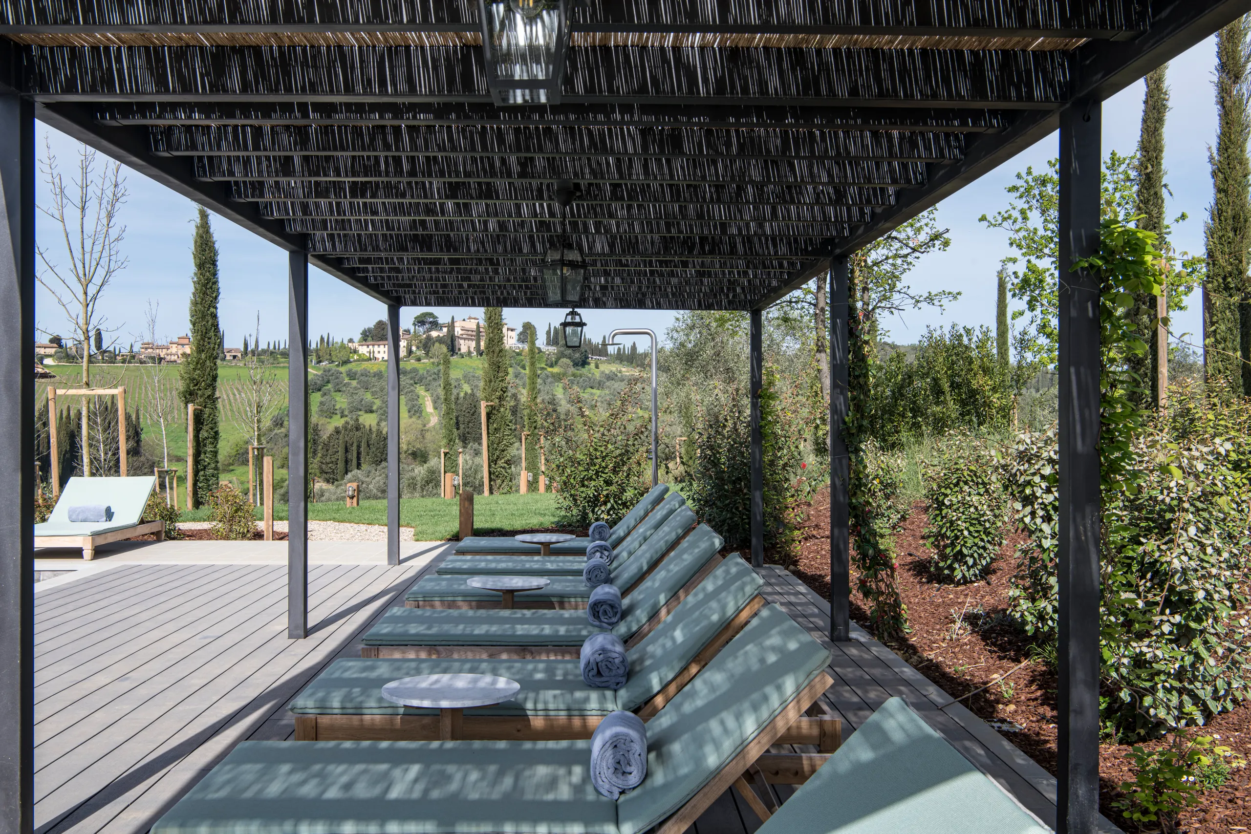 Elegant Italian Estate with Panoramic Views and Infinity Pool VILLAWAY® — photograph 6