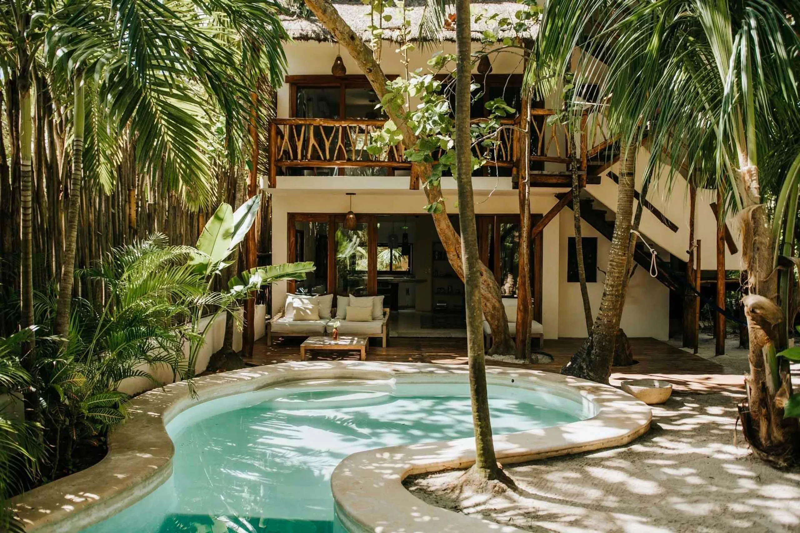 Quatros Casas Tulum Compound with Private Pools and Beach Front Access — photograph 4