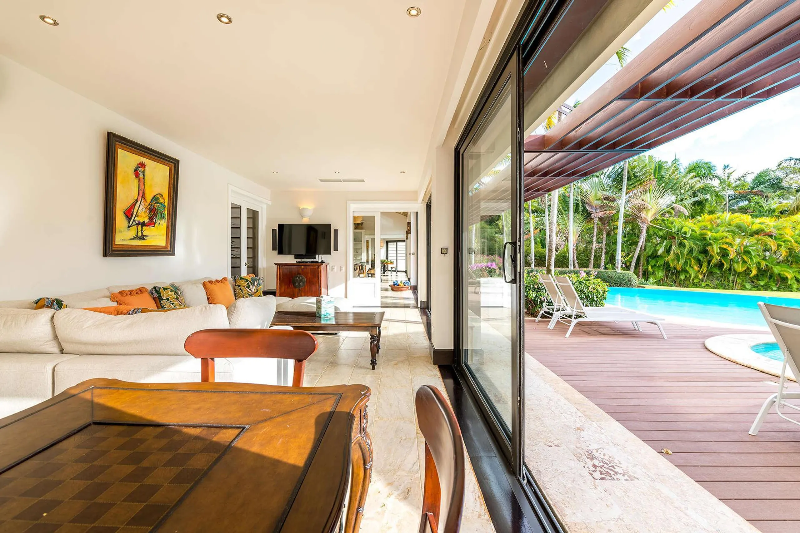 Contemporary Flair Chic Styled Villa With The Essence of Dominican Living — photograph 10
