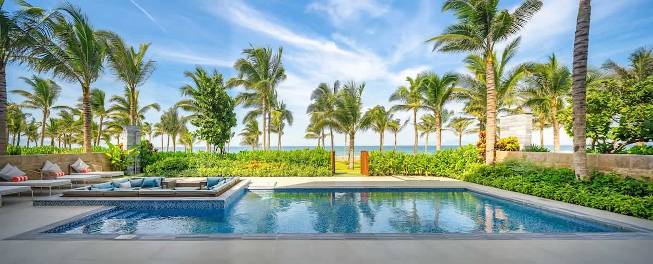 Seaside Golf Haven with Private Infinity Pool and Ocean Views — photograph 4