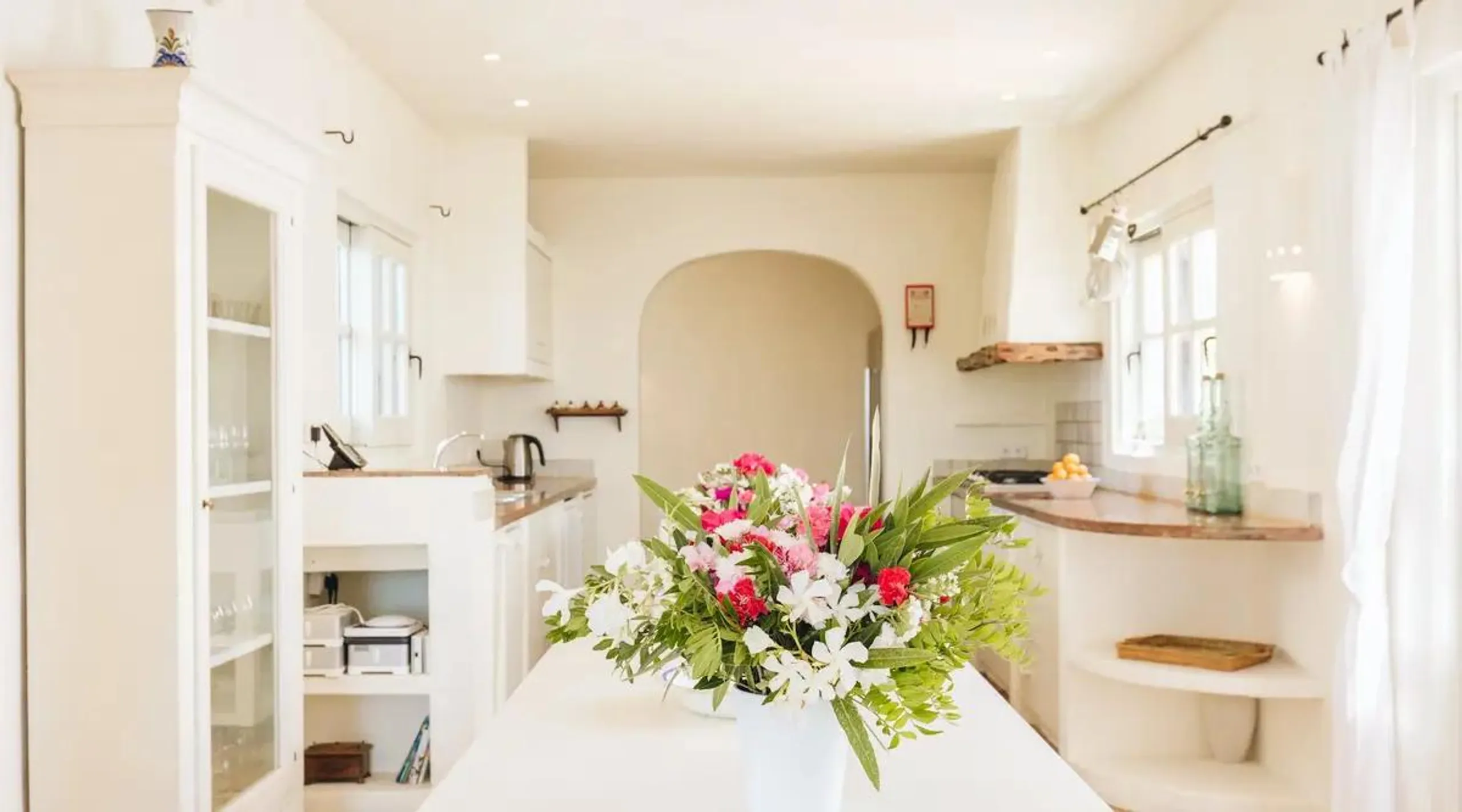 Idyllic Ibiza Retreat with Invigorating Pool and Dining Al-Fresco — photograph 10