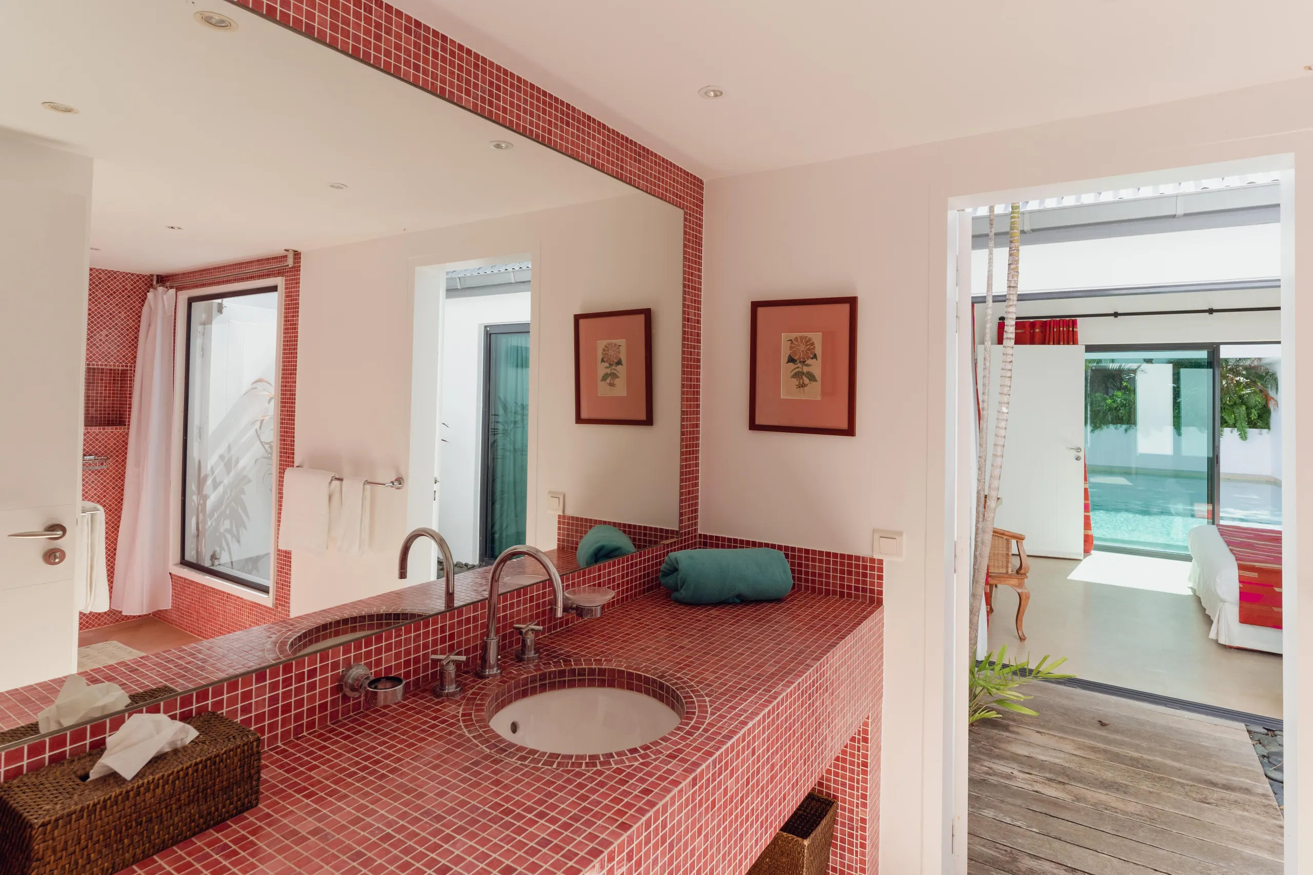 Elegant Oceanview Villa with Private Pool and Gazebo — photograph 8