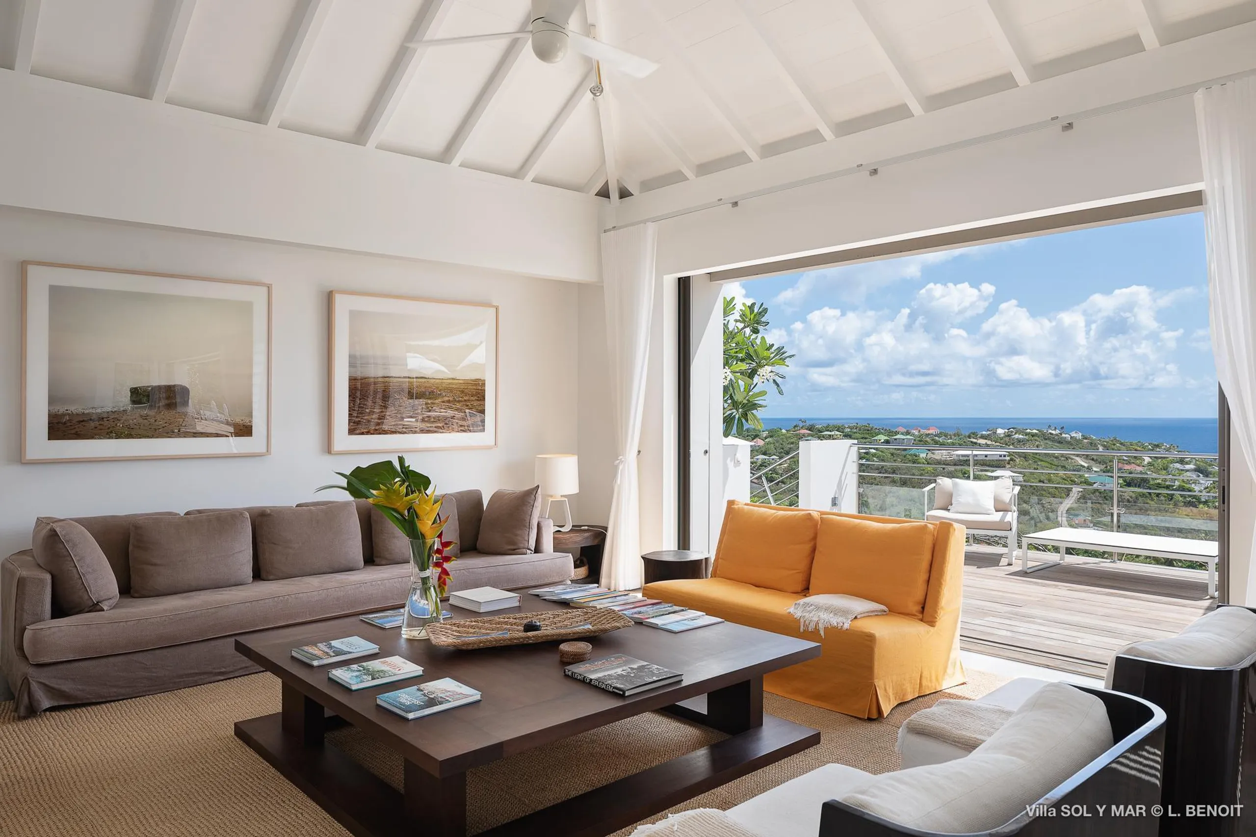 Luxury Oceanview Estate with Infinity Pool and Fitness Room — photograph 10