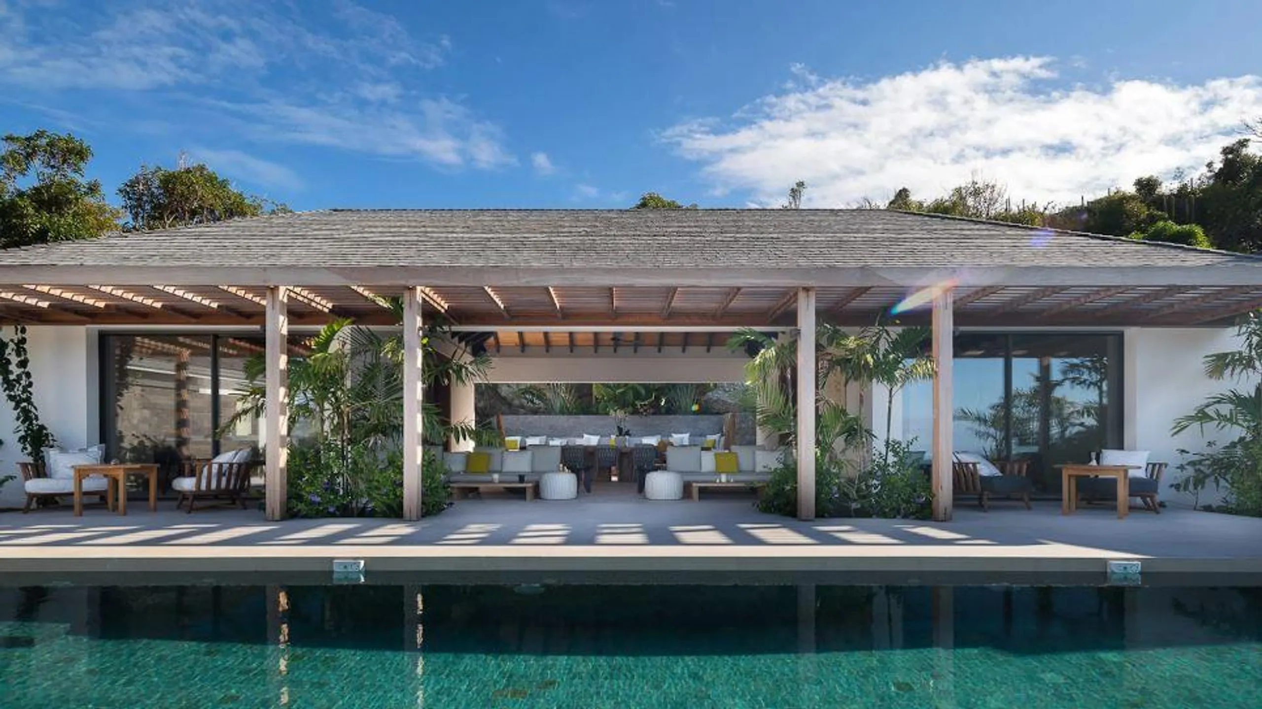 Elegant Oasis Villa with Gorgeous Pool and Stunning Views — photograph 5