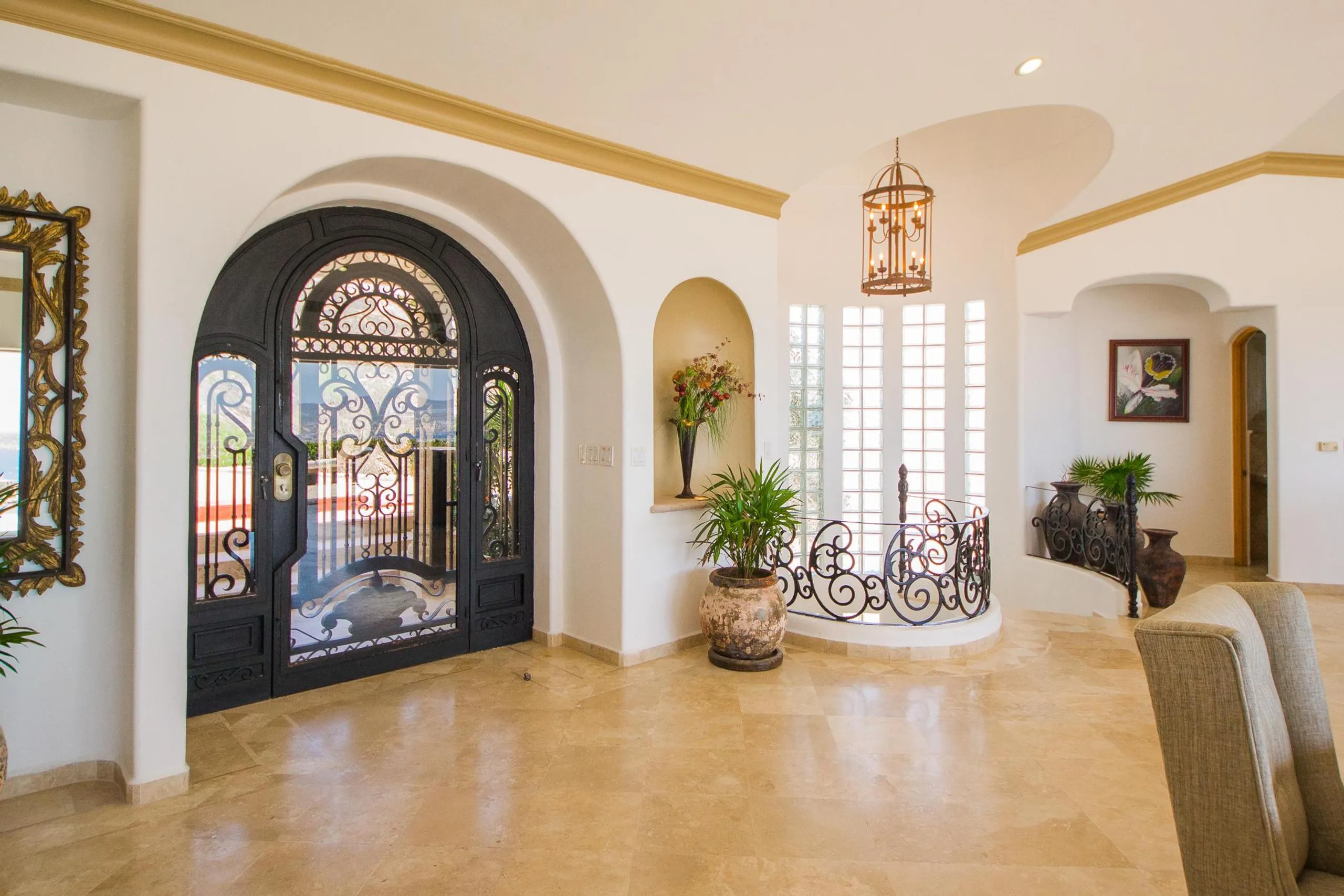 Stunning Cabo San Lucas Villa with Infinity Edge Pool and Jacuzzi — photograph 9