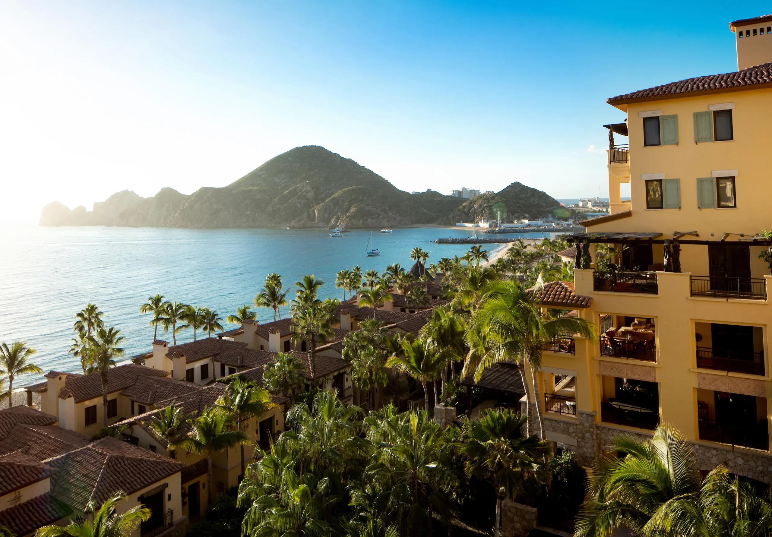 Perfect Penthouse with Captivating Views of Lands End and the Sea of Cortez — photograph 3