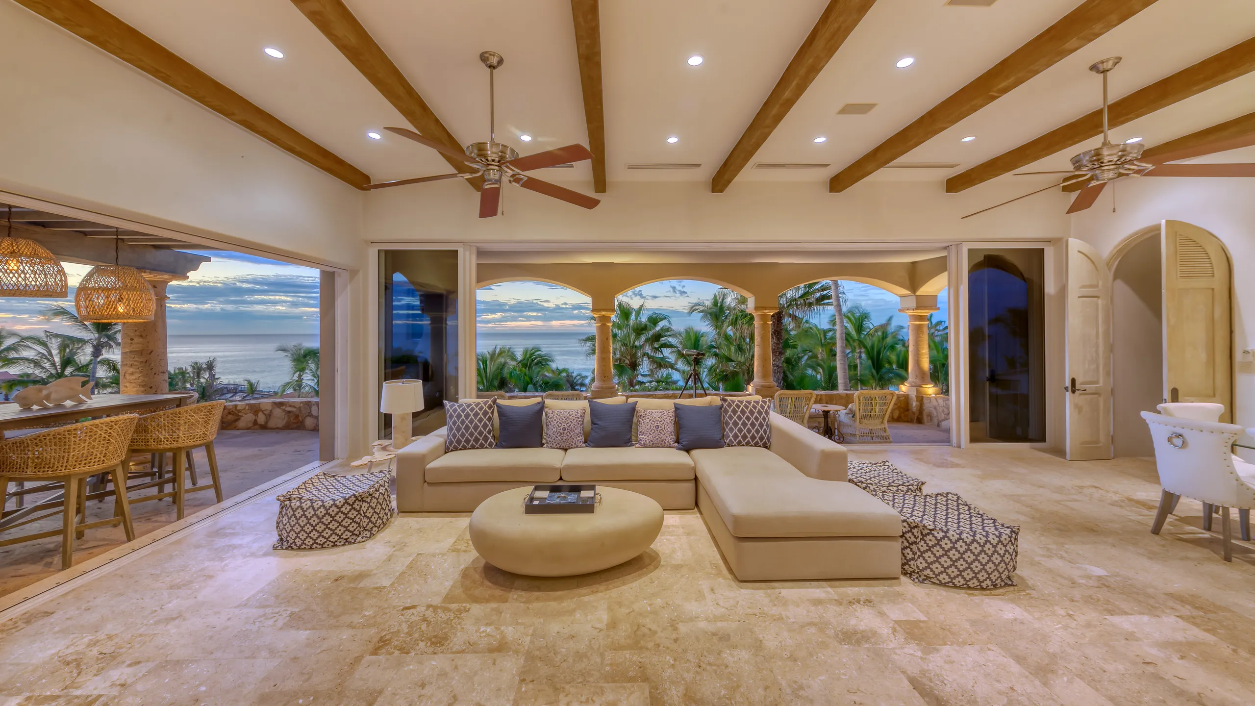 Oceanfront 3-Bedroom Villa with Private Infinity Pool & Golf Access — photograph 8