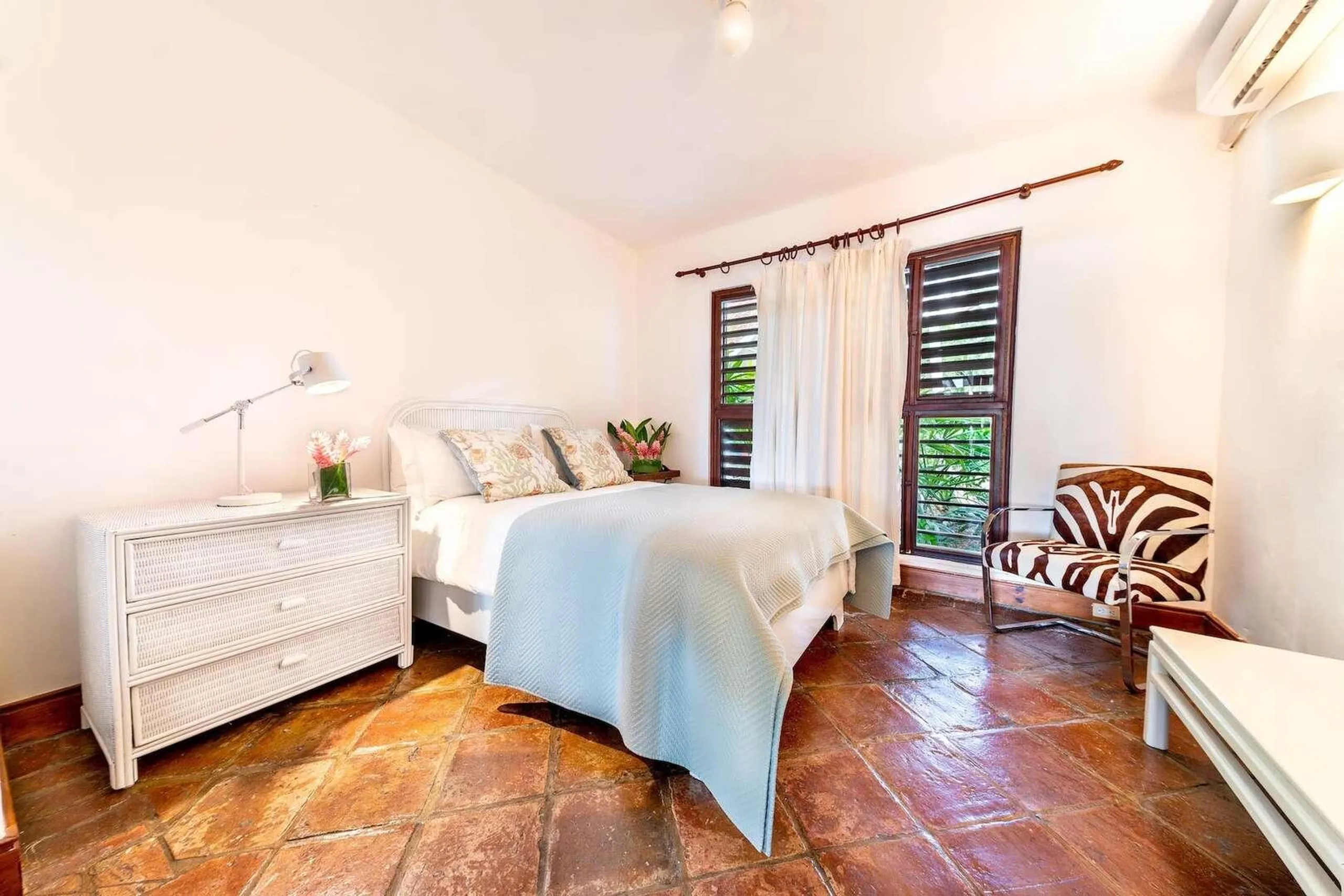 Casa de Campo's Caribbean Styled Villa with La Romana Country Club Golf Course View — photograph 8