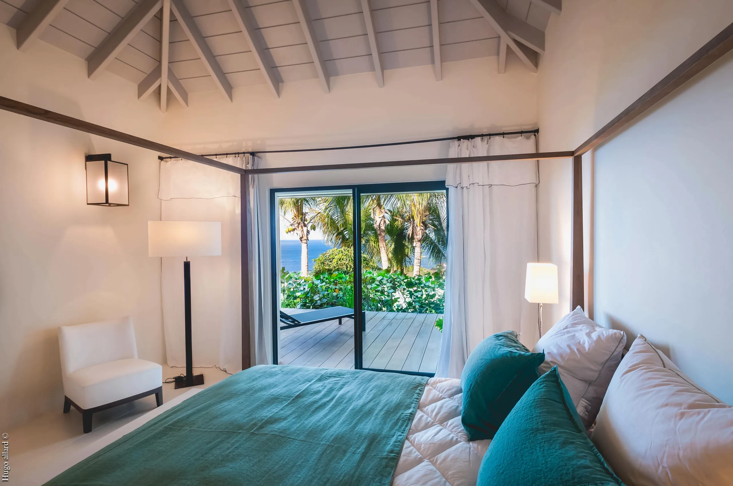 Beautiful Luxury Villa with Private Pool and Majestic Ocean Views — photograph 8