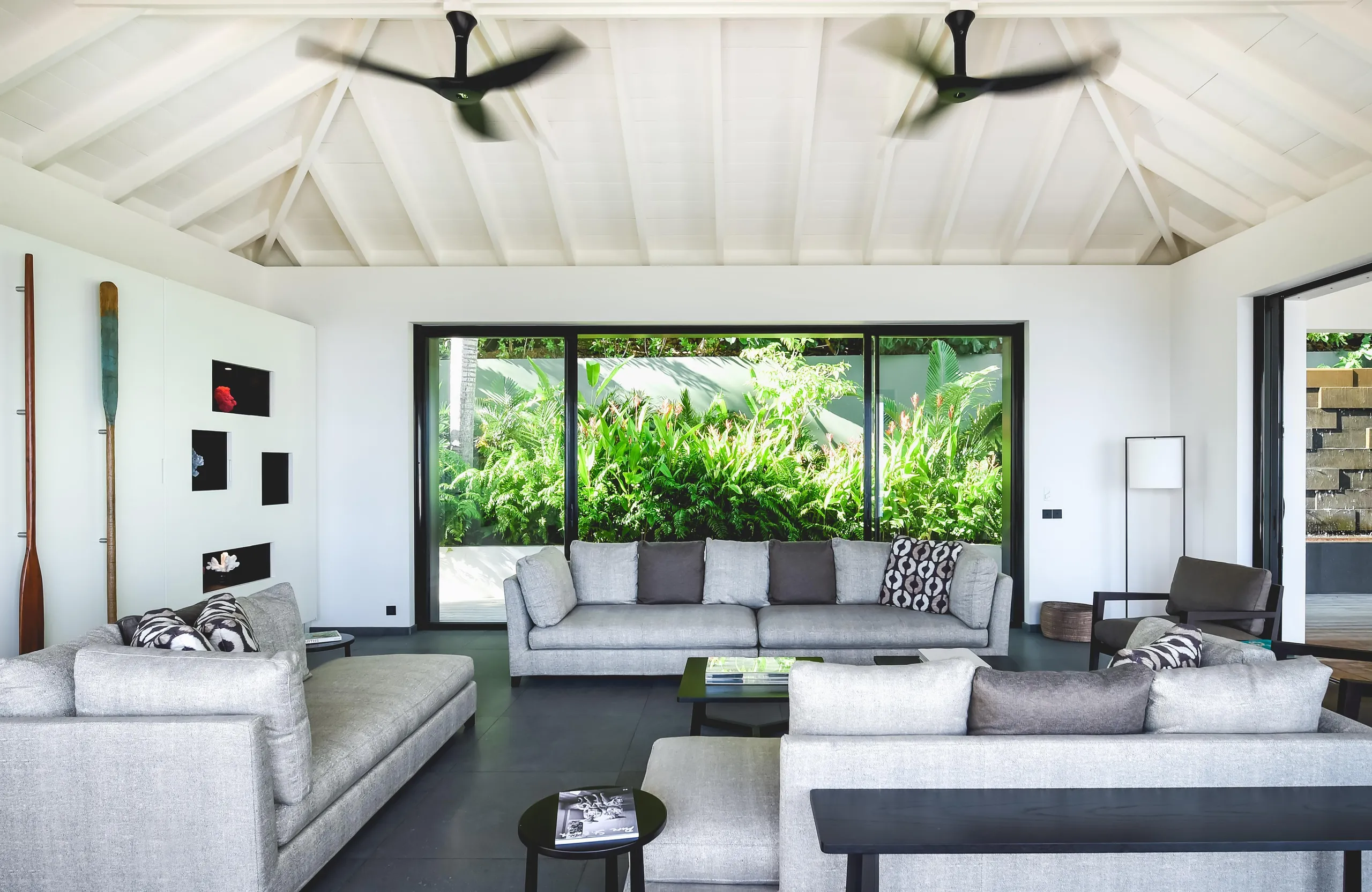 Elegant Seaview Villa with Private Pool and Fitness Room — photograph 12