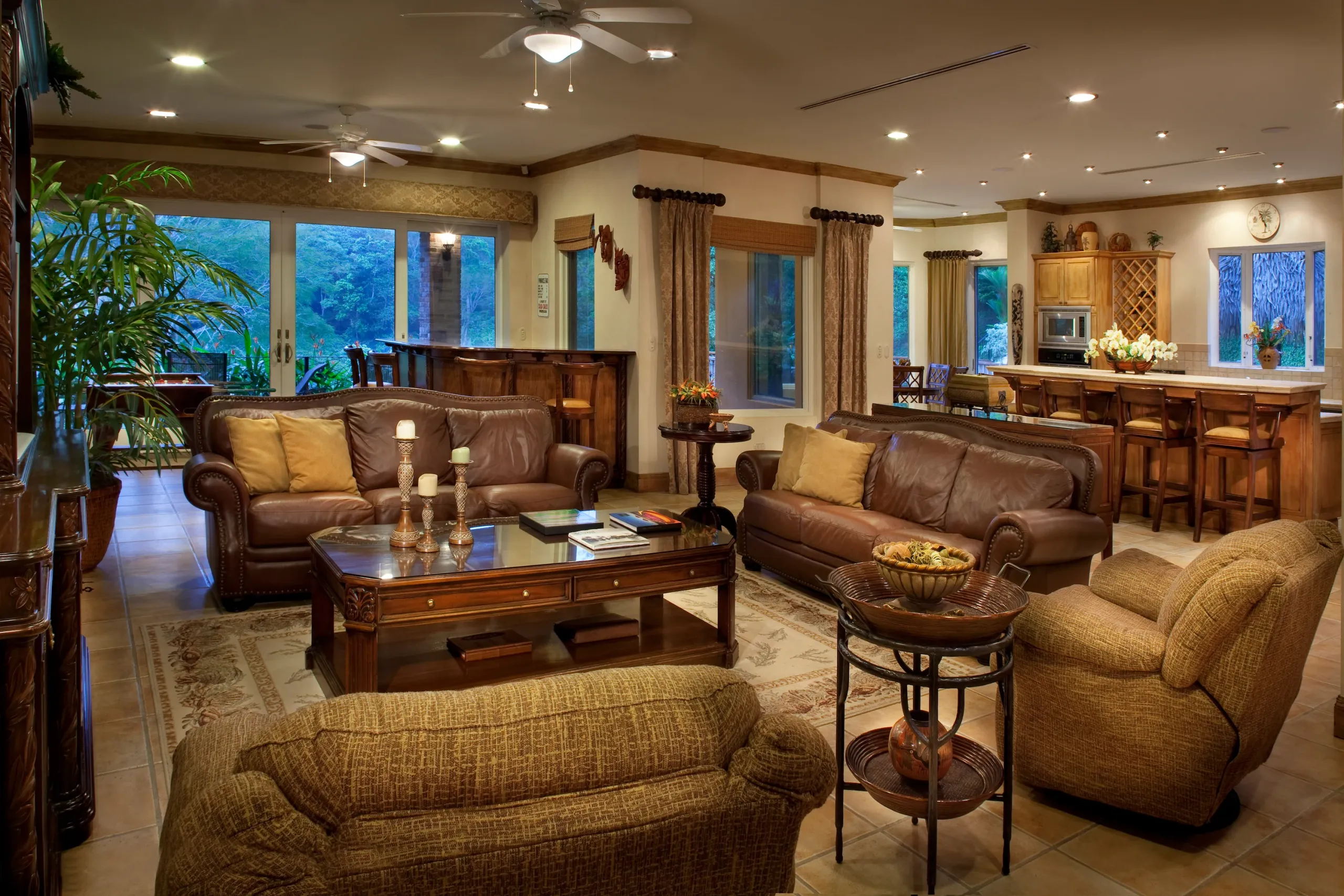 Spacious 5-Bedroom Los Sueños Villa with Infinity Pool, Golf & Marina Nearby — photograph 7
