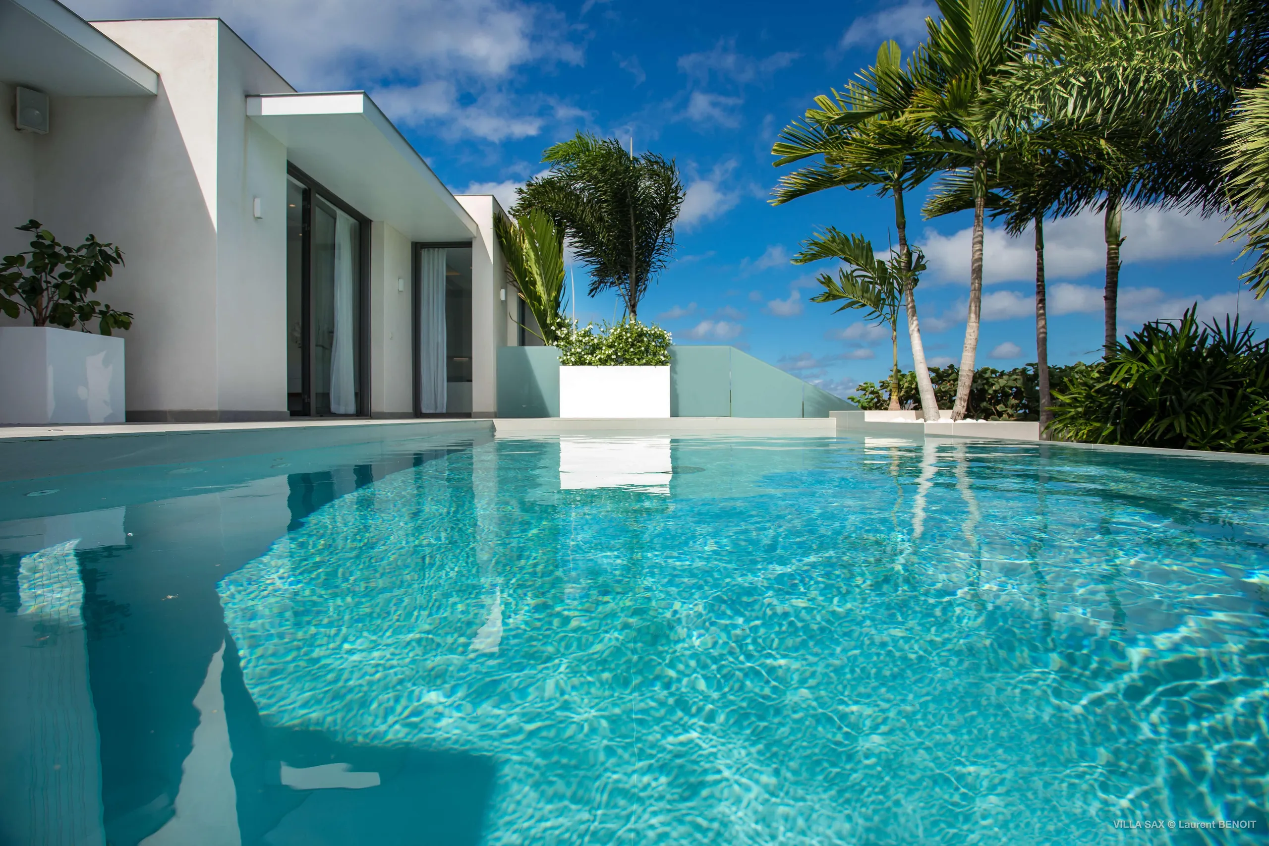 Contemporary Villa with Breathtaking Views of Pelican Bay in Saint-Jean, St. Barths — photograph 10