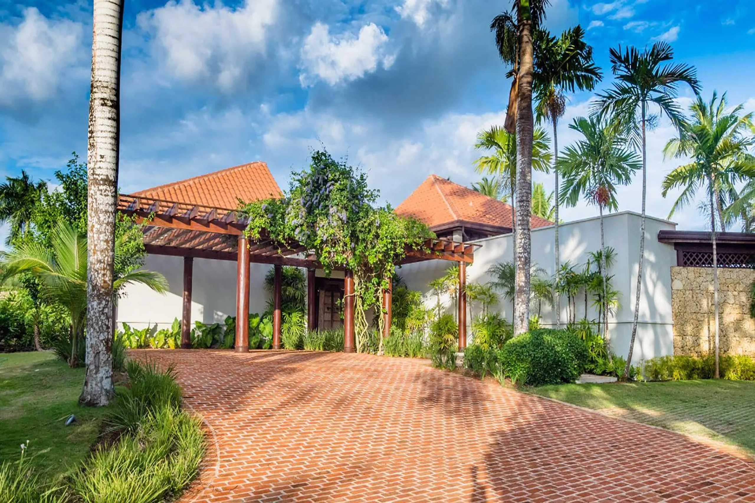 Casa de Campo's Abundant Villa with Sophisticated Comfort — photograph 4