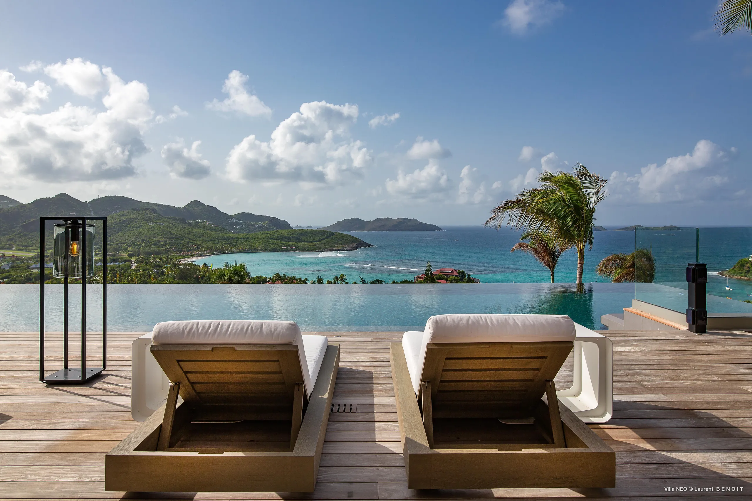 Contemporary Architectural St Jean Estate with Infinity Pool and Amazing Views — photograph 6