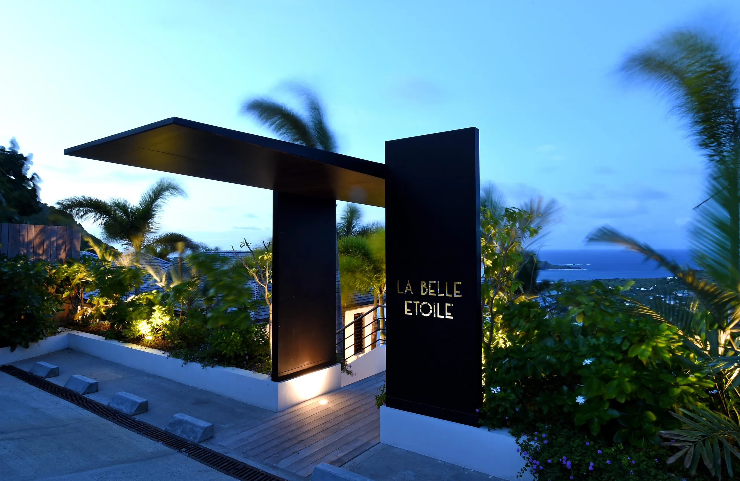 Elegant Seaview Villa with Private Pool and Fitness Room — photograph 10