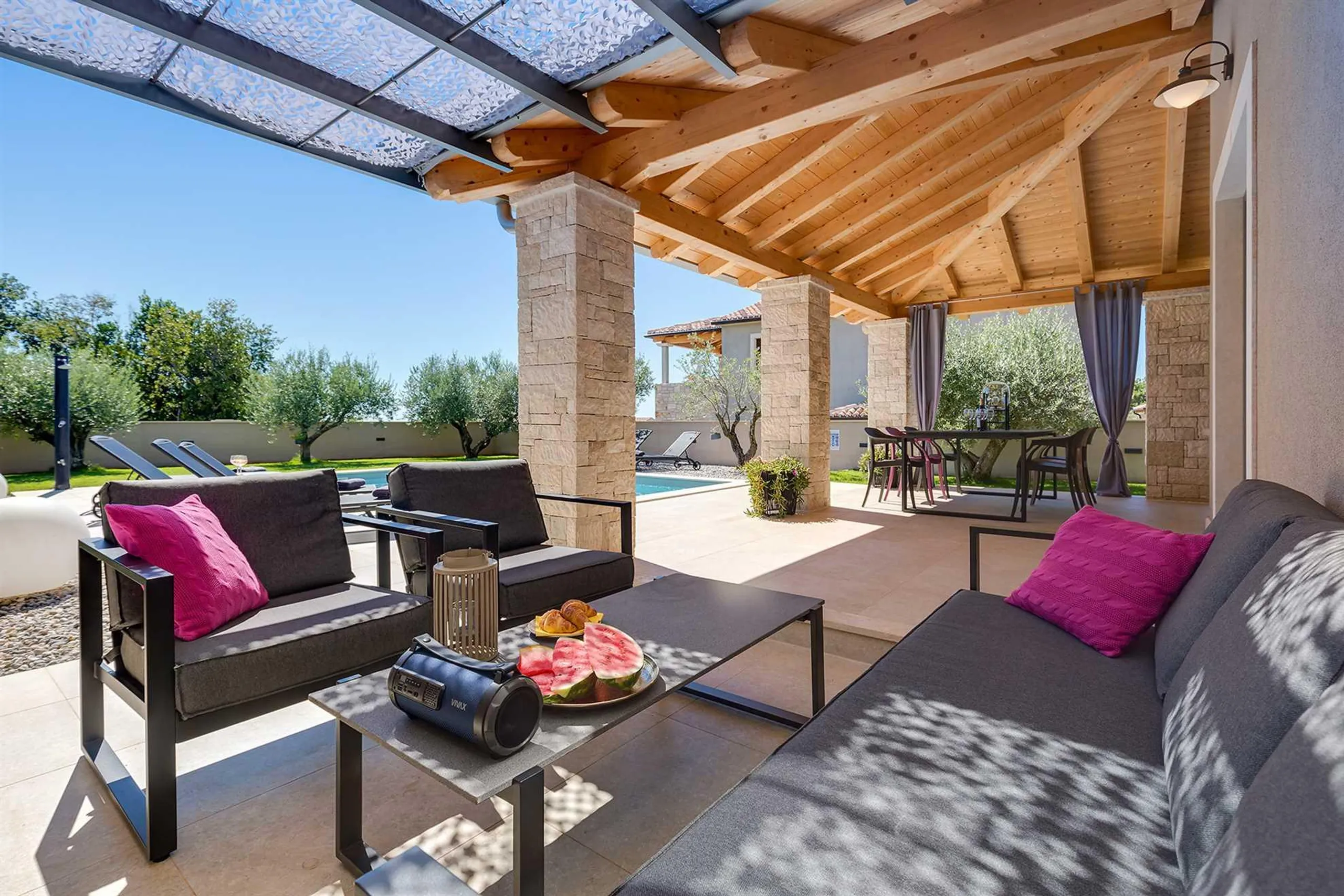 Inspiring 3Bedroom Villa with Pool and Tranquil Surroundings — photograph 6