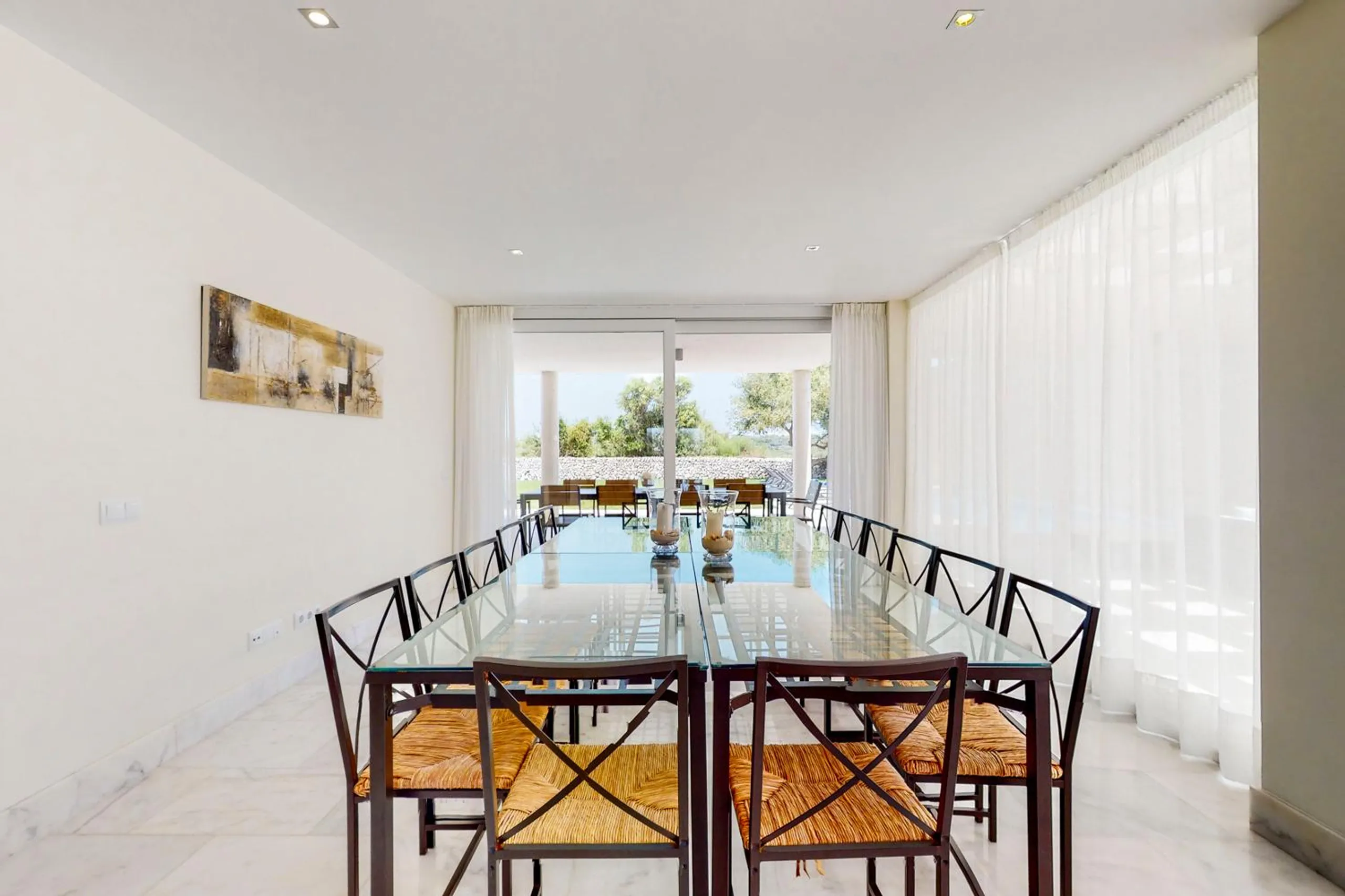 Luxurious 5BR Villa with Private Pool and Breathtaking Sea Views — photograph 12