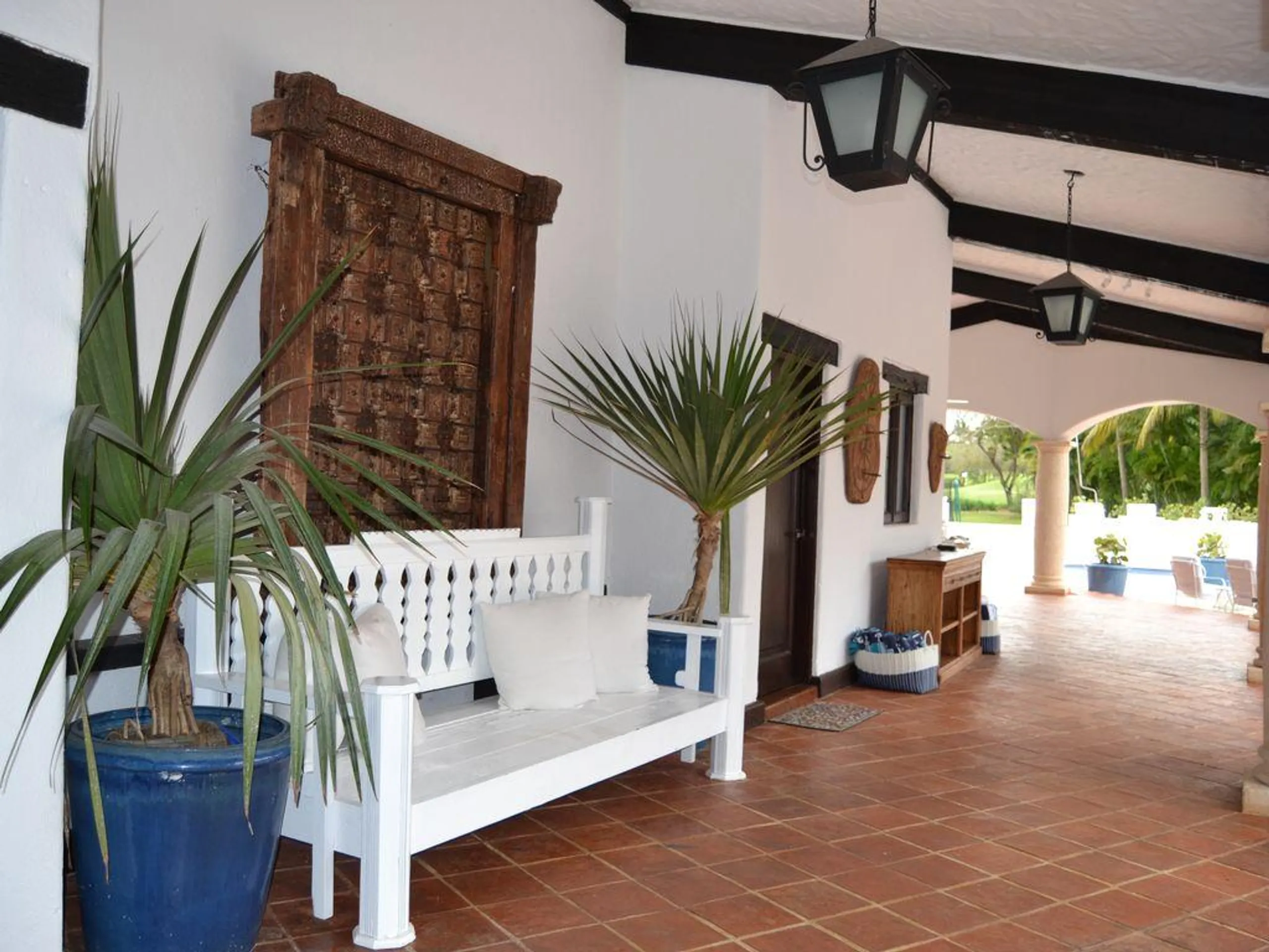 Elegant La Romana Villa with Private Pool and Garden Grounds — photograph 12